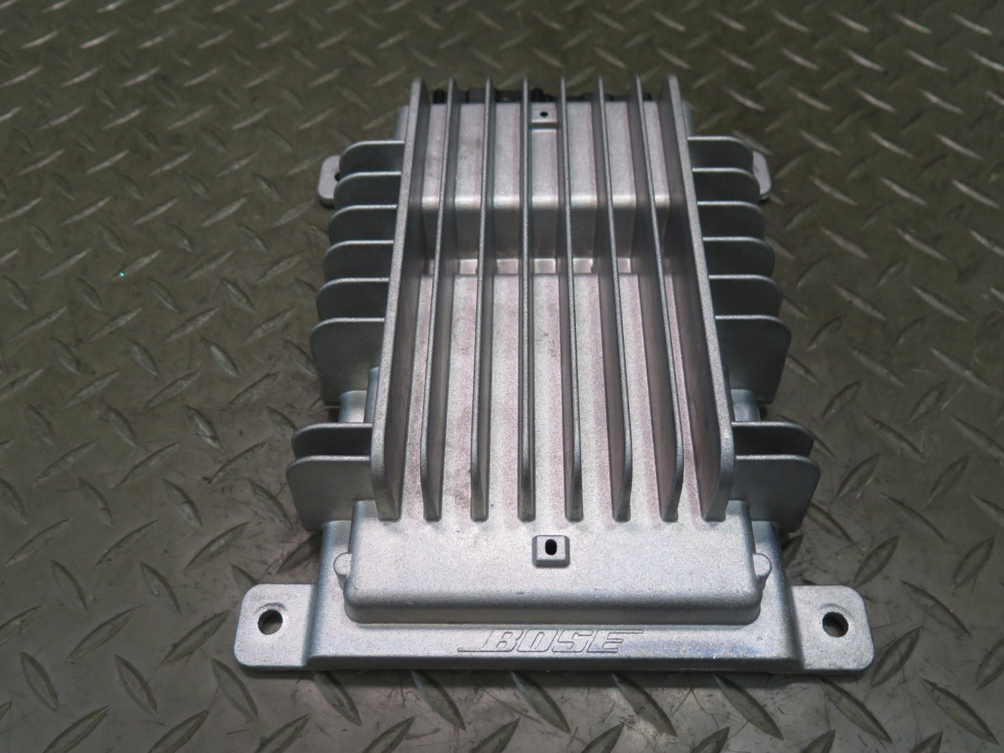 10-19 Nissan Z34 370Z Convertible Bose Audio System Amplifier 28061-1ET0A OEM