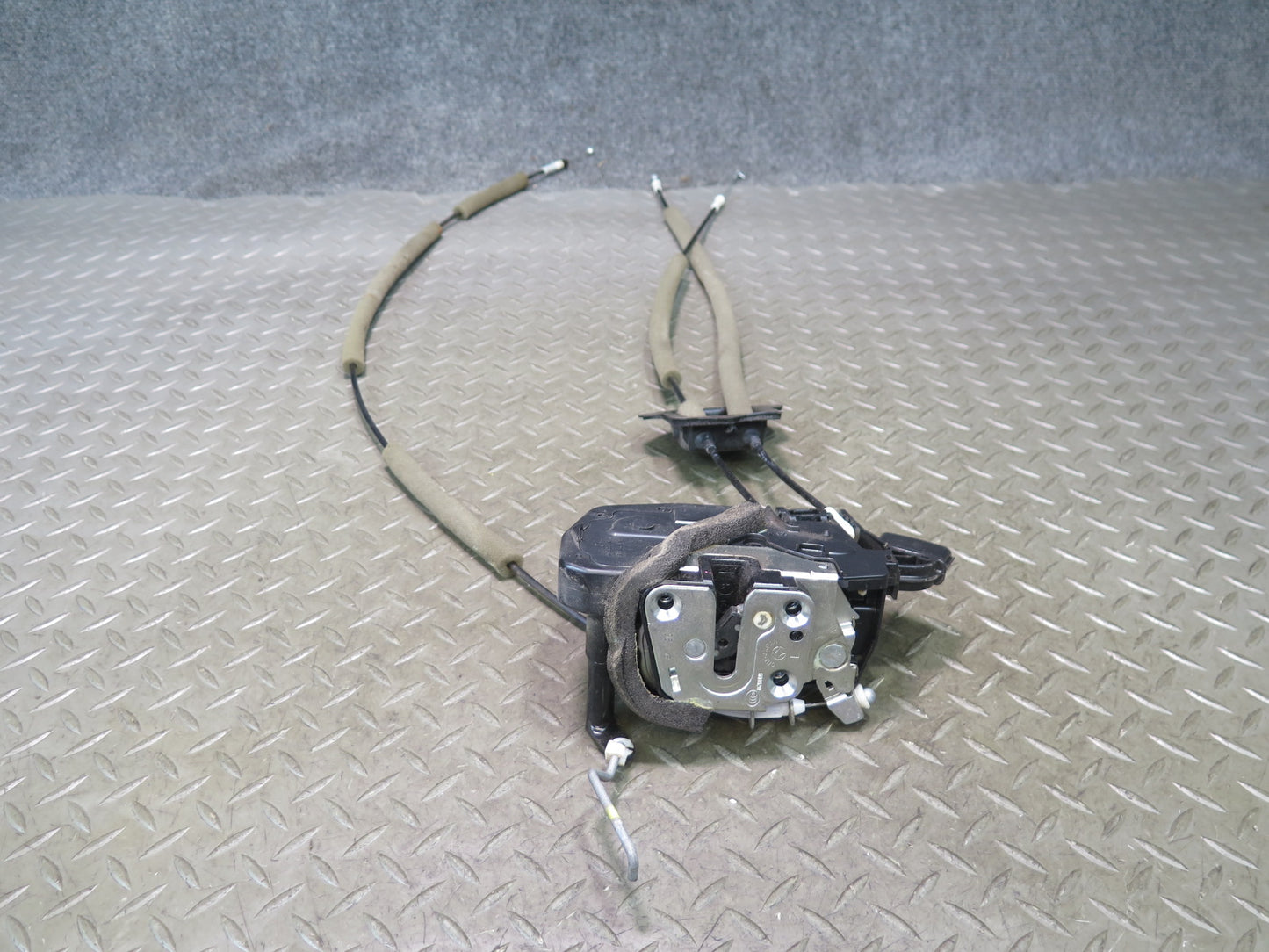 09-20 Nissan 370Z Z34 Front Left Driver Door Lock Latch Actuator OEM