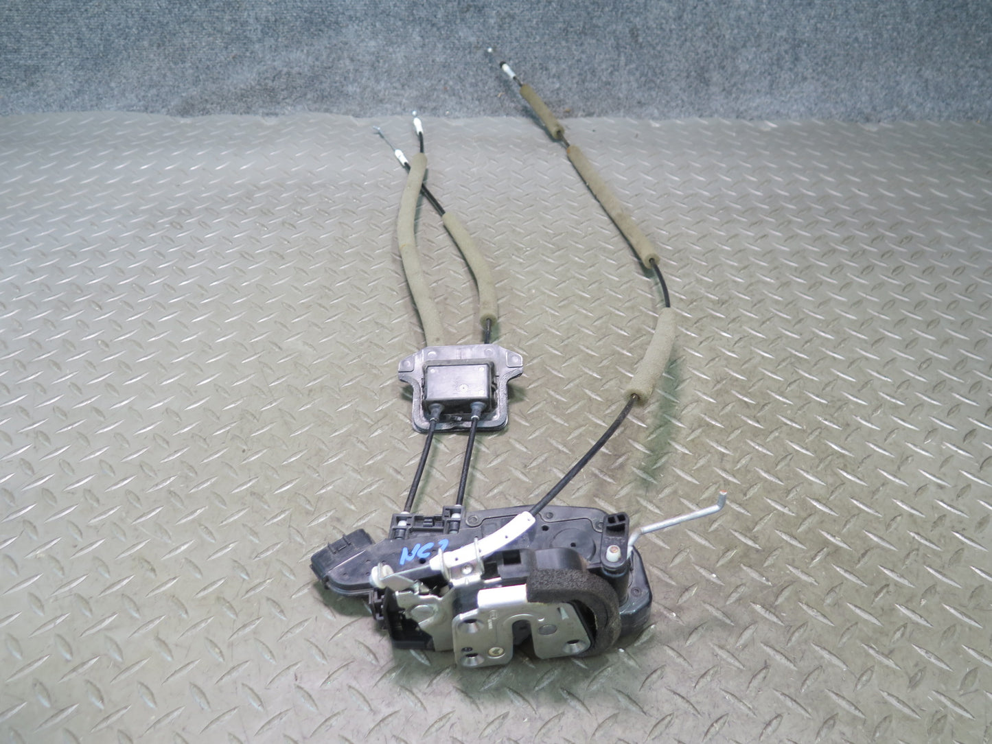 09-20 Nissan 370Z Z34 Front Left Driver Door Lock Latch Actuator OEM