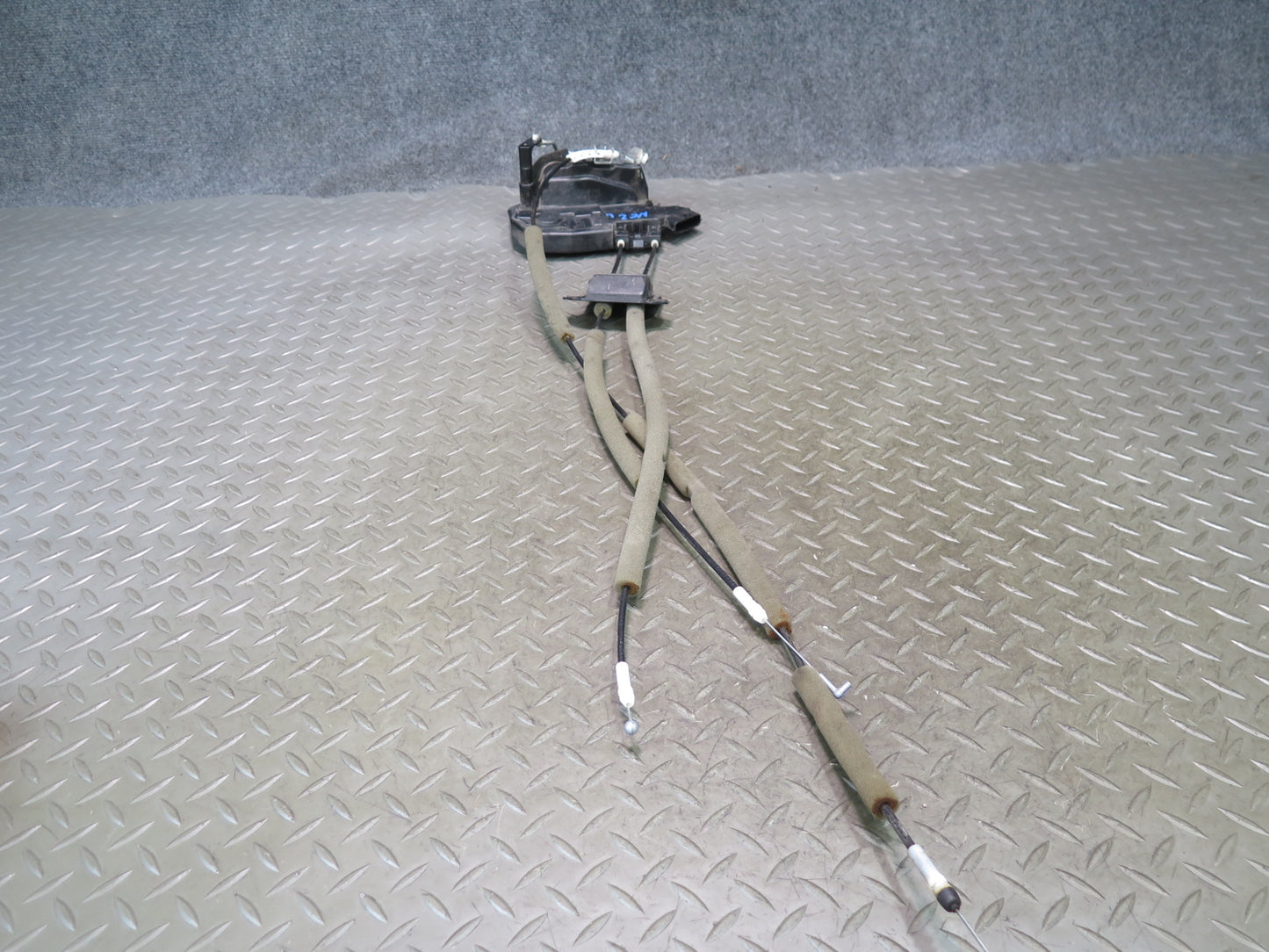 09-20 Nissan 370Z Z34 Front Left Driver Door Lock Latch Actuator OEM
