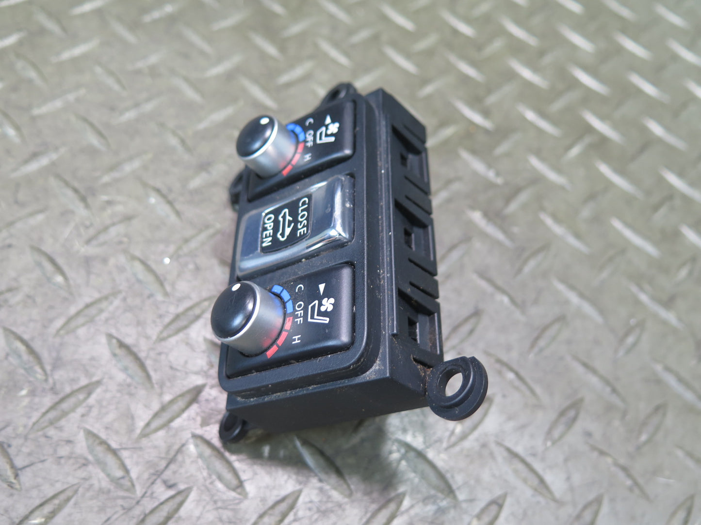10-19 Nissan 370Z Z34 Convertible Center Console Roof & Seat Climate Switch OEM