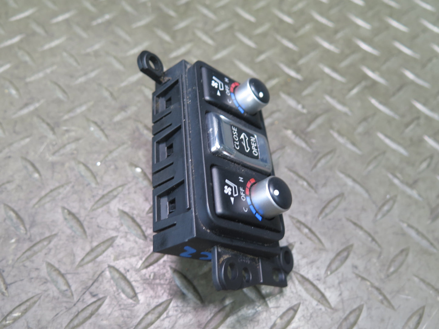 10-19 Nissan 370Z Z34 Convertible Center Console Roof & Seat Climate Switch OEM