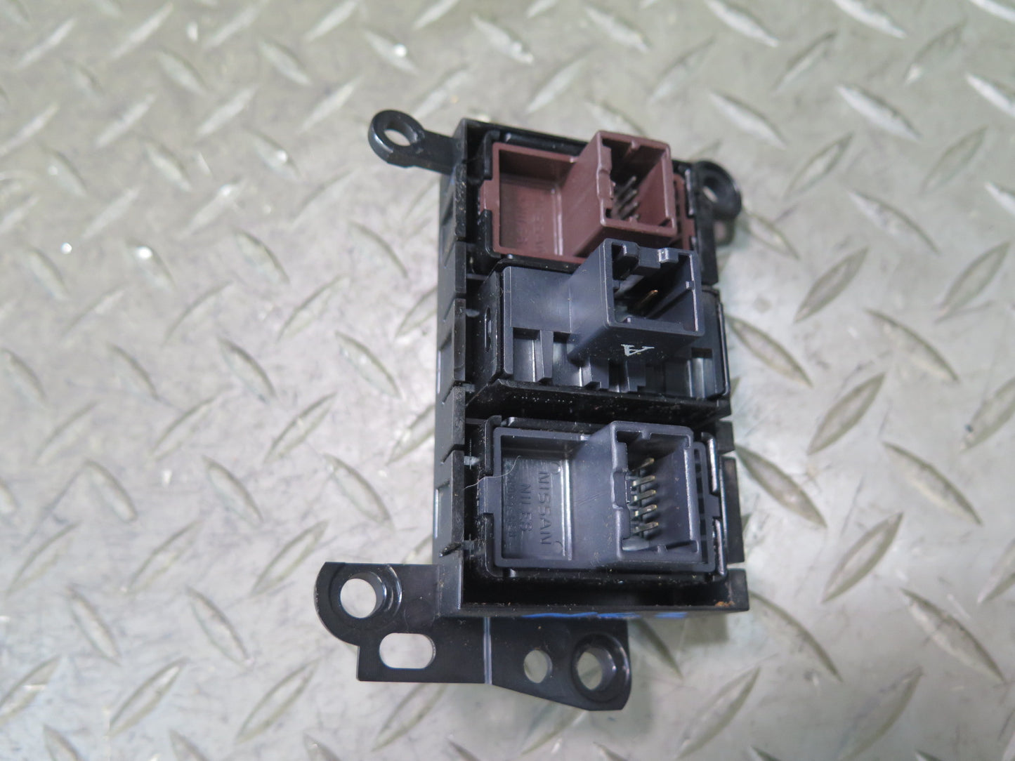 10-19 Nissan 370Z Z34 Convertible Center Console Roof & Seat Climate Switch OEM
