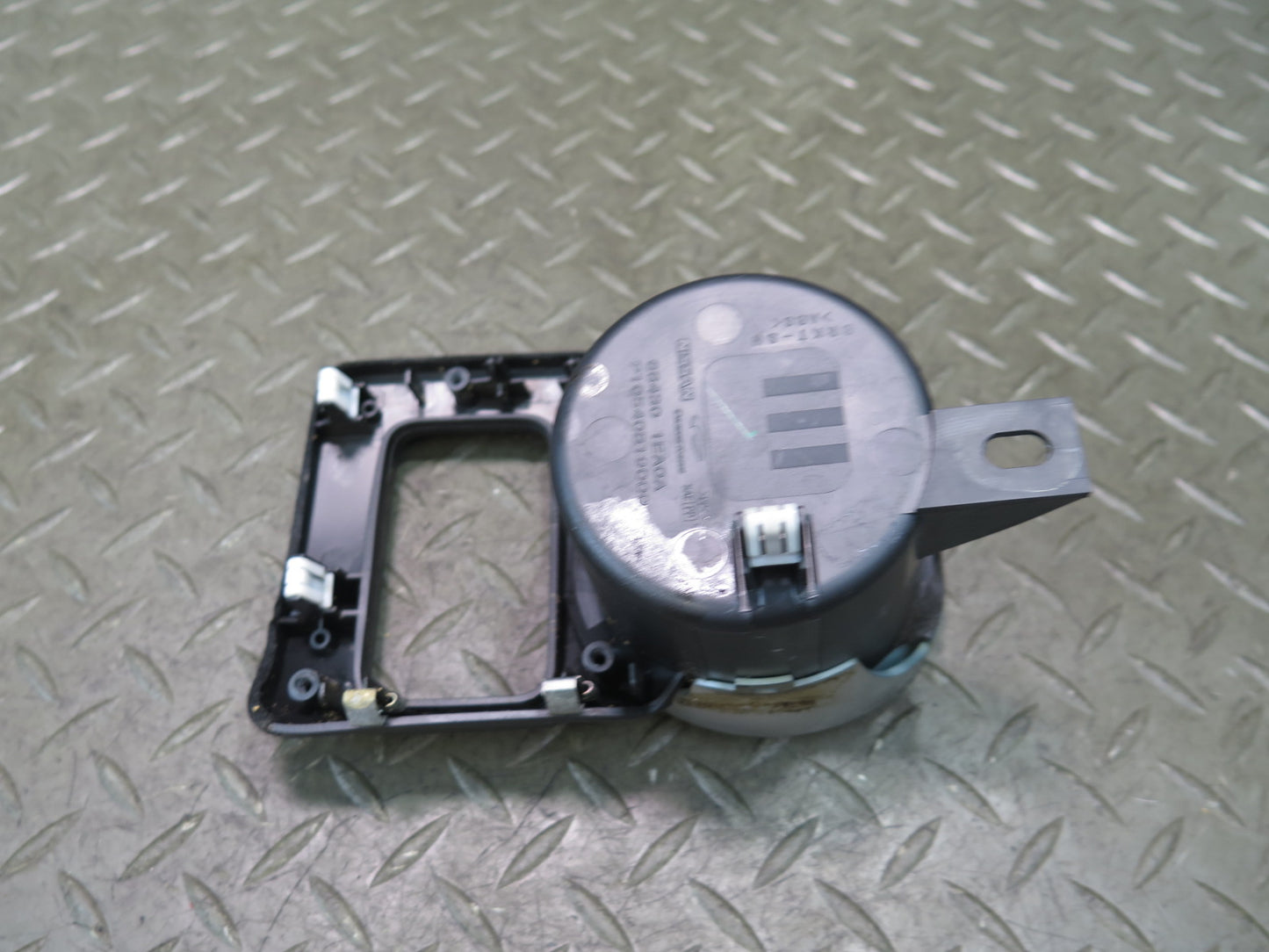 09-20 Nissan 370Z Z34 Convertible Center Console CUP Holder 68430-1EA0A OEM
