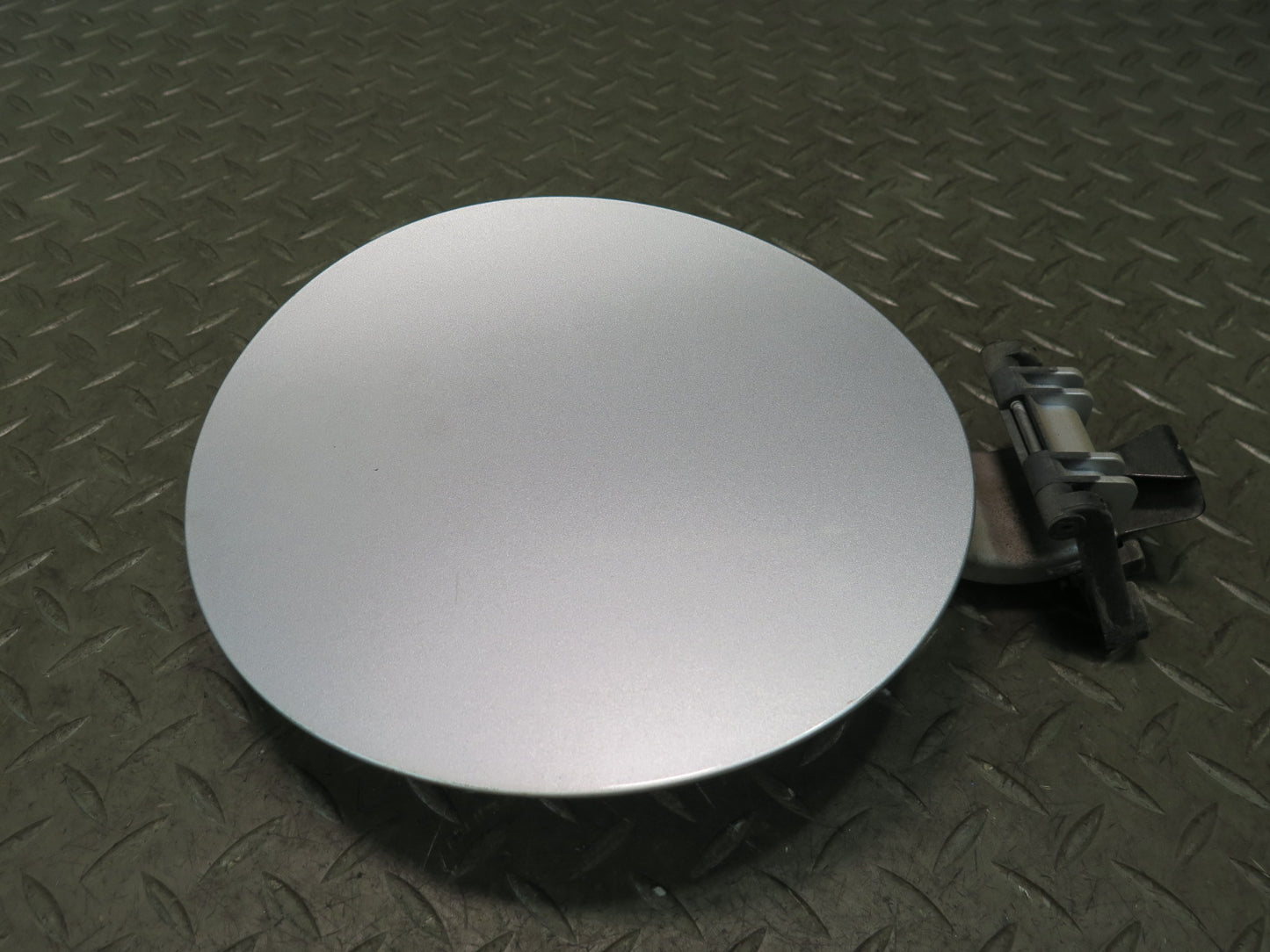 09-20 Nissan Z34 370Z Gas Fuel Door Lid Cover Silver 78830-1EA0A OEM