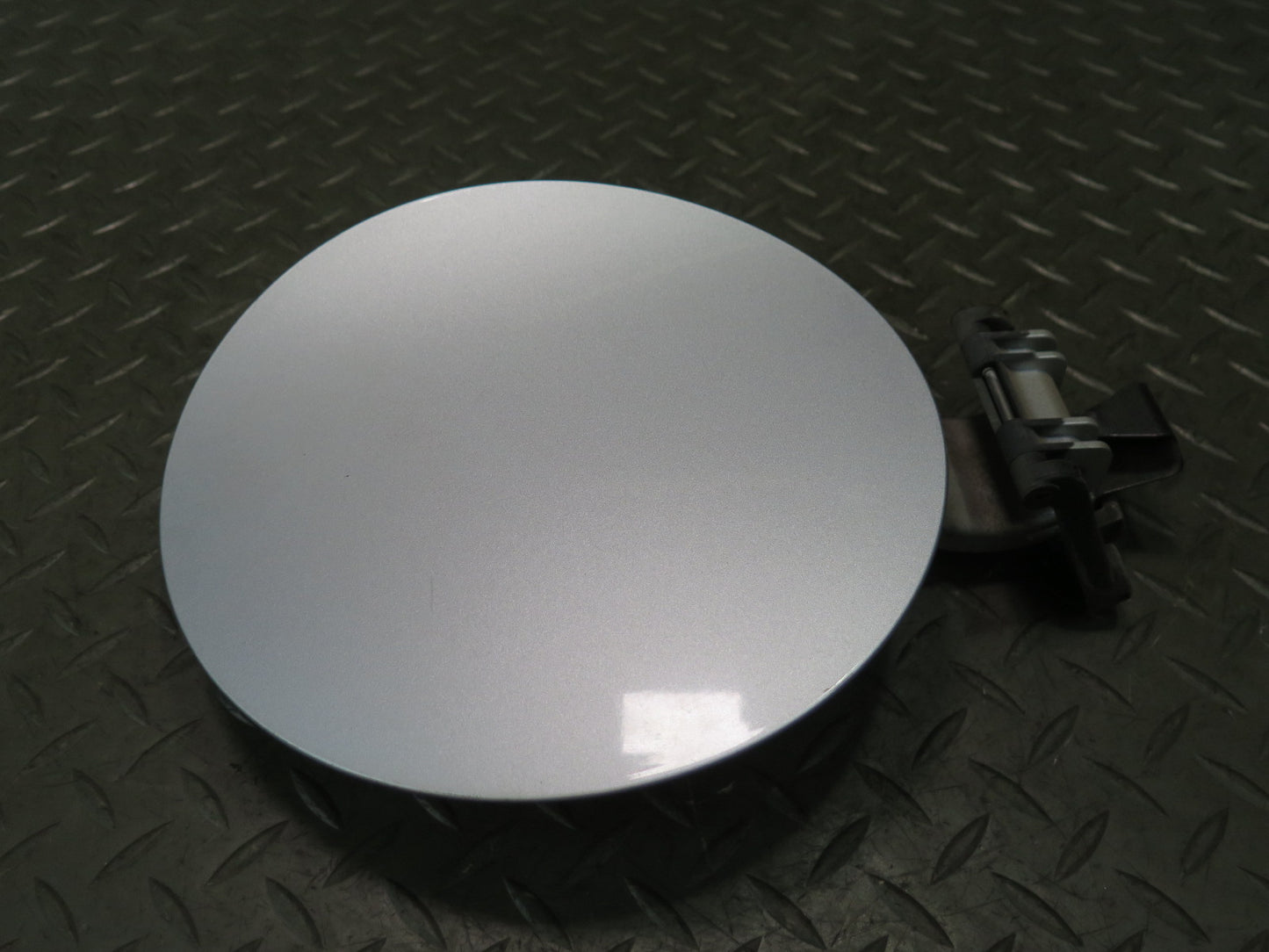 09-20 Nissan Z34 370Z Gas Fuel Door Lid Cover Silver 78830-1EA0A OEM
