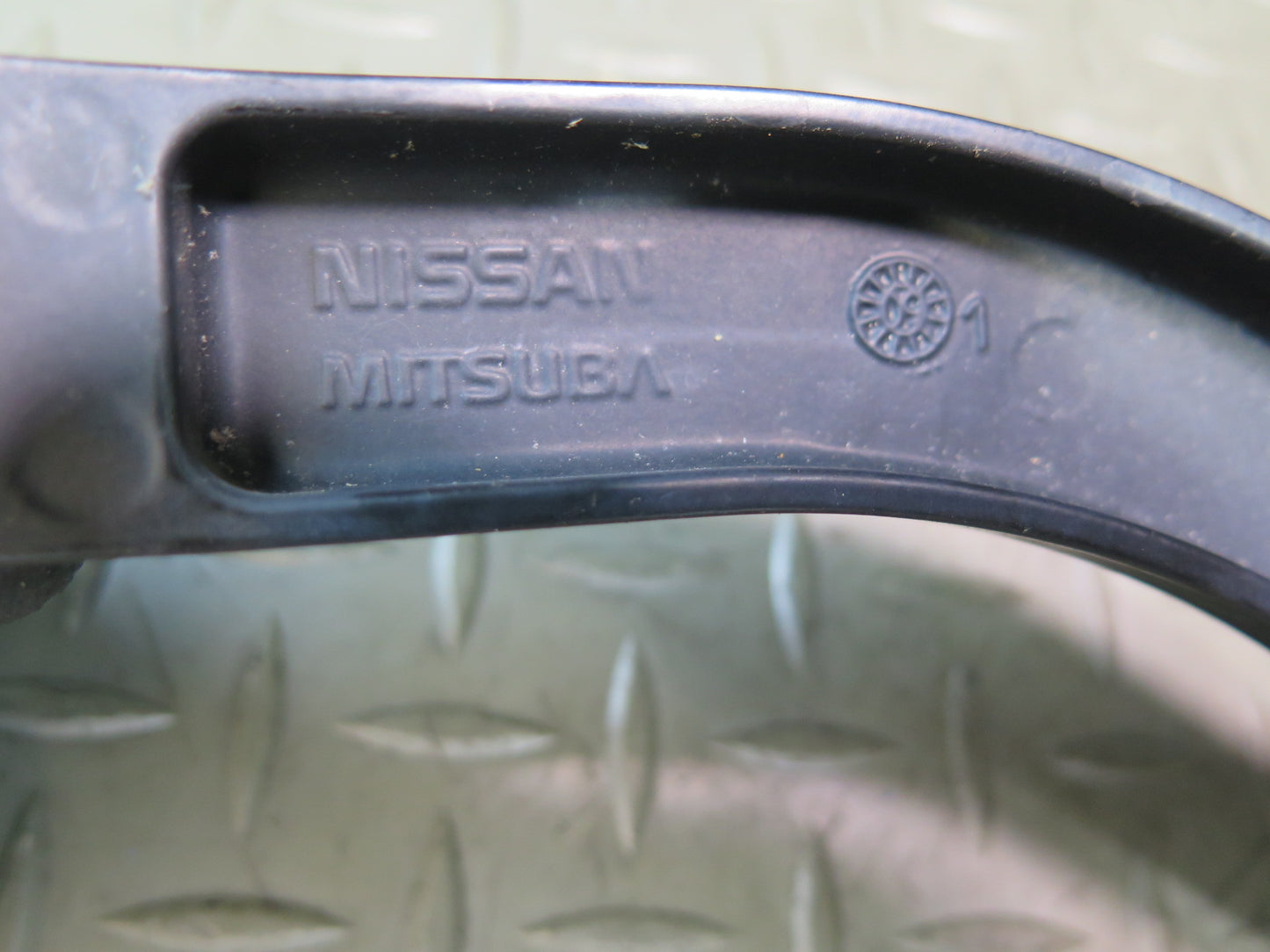 09-10 Nissan Z34 370Z Set of 2 Front Left & Right Windshield Wiper Arm OEM