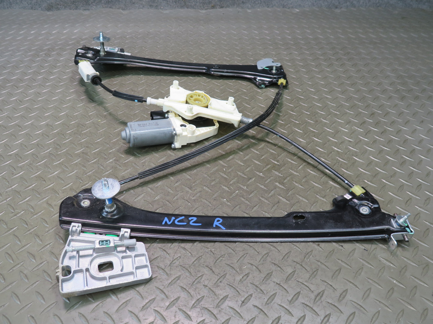 09-20 Nissan 370Z Z34 Front Right Passenger Door Window Regulator w Motor OEM