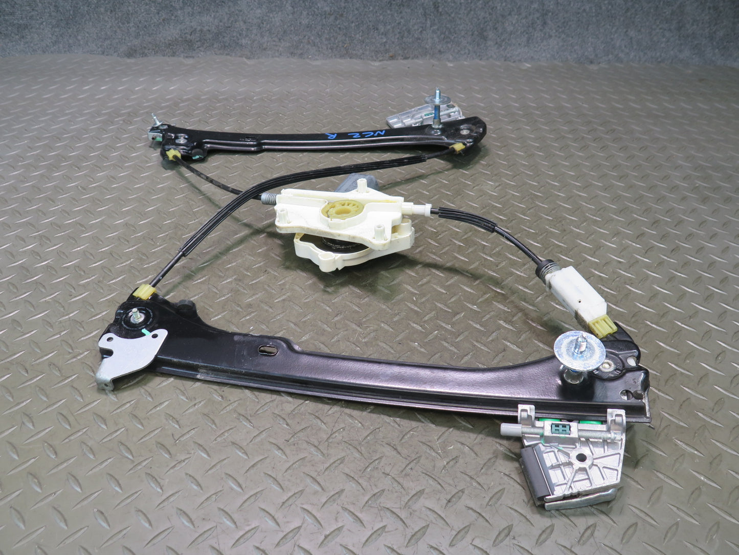 09-20 Nissan 370Z Z34 Front Right Passenger Door Window Regulator w Motor OEM