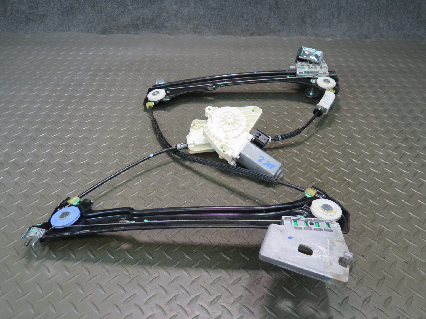 09-20 Nissan 370Z Z34 Front Right Passenger Door Window Regulator w Motor OEM