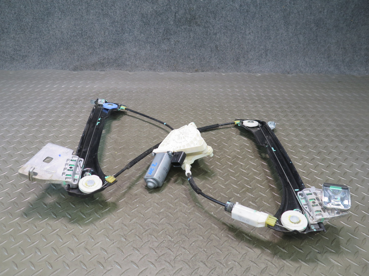 09-20 Nissan 370Z Z34 Front Right Passenger Door Window Regulator w Motor OEM