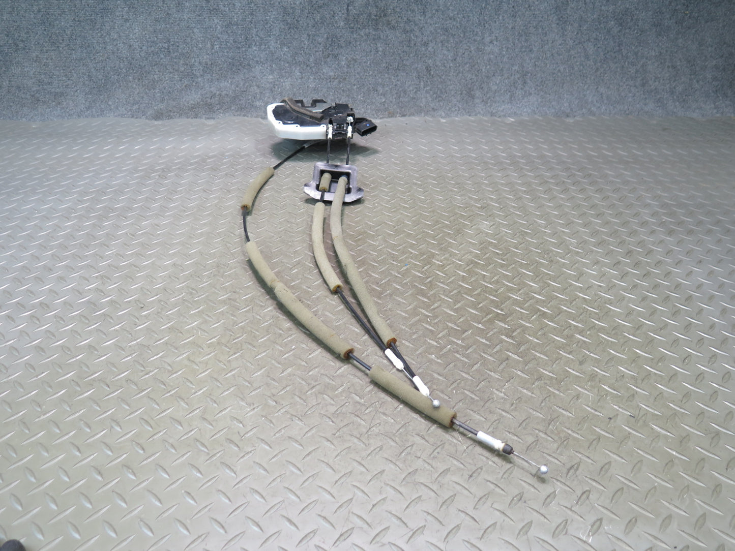 09-20 Nissan 370Z Z34 Front Right Passenger Door Lock Latch Actuator OEM