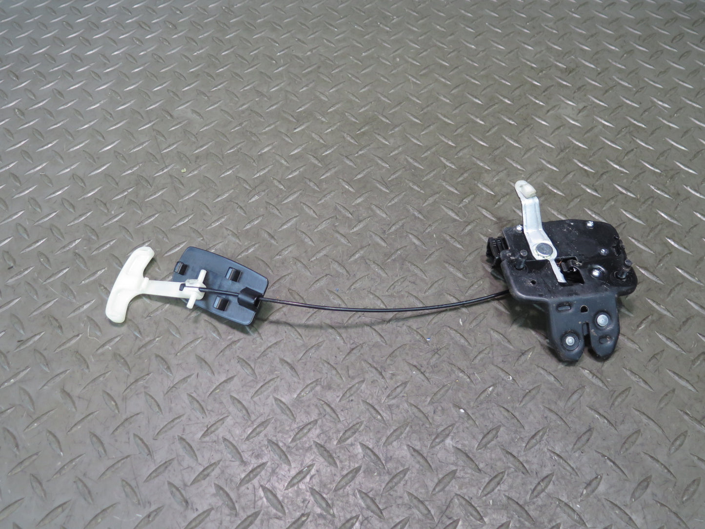 10-20 Nissan 370Z Z34 Rear Trunk Lid Lock Latch Actuator w Pull Handle OEM