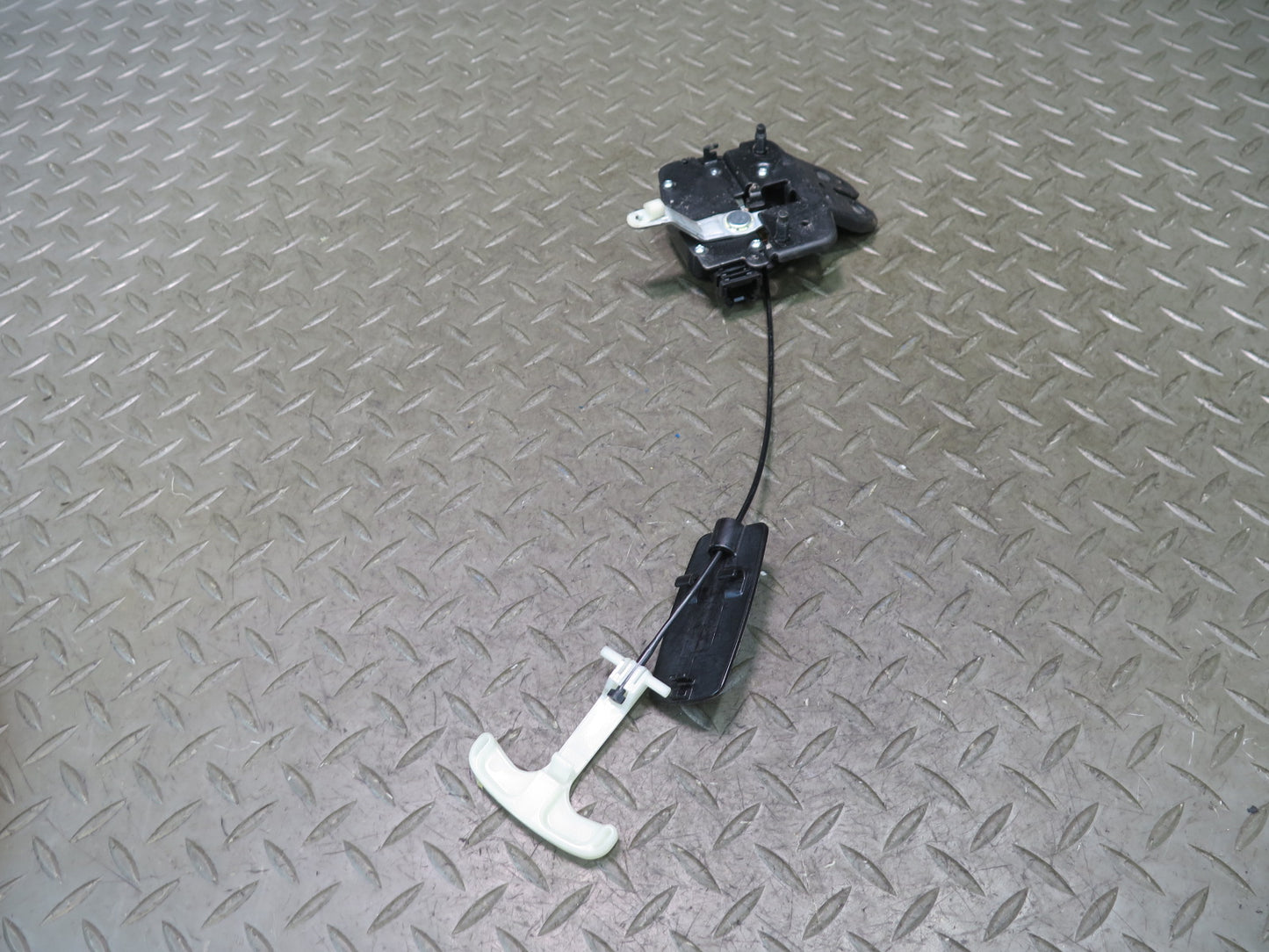 10-20 Nissan 370Z Z34 Rear Trunk Lid Lock Latch Actuator w Pull Handle OEM