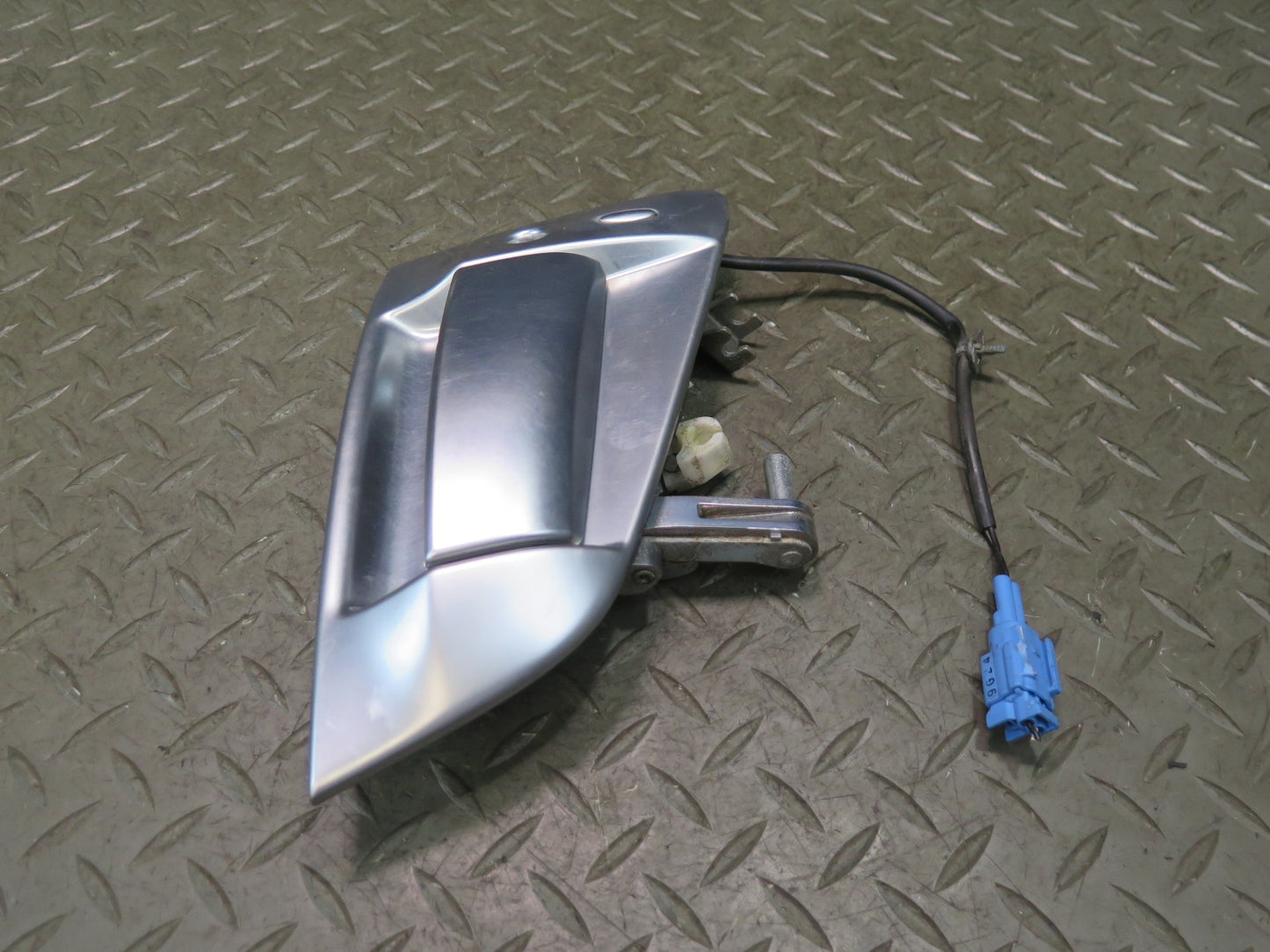 09-17 Nissan 370Z Z34 Front Left Door Exterior Handle Silver OEM