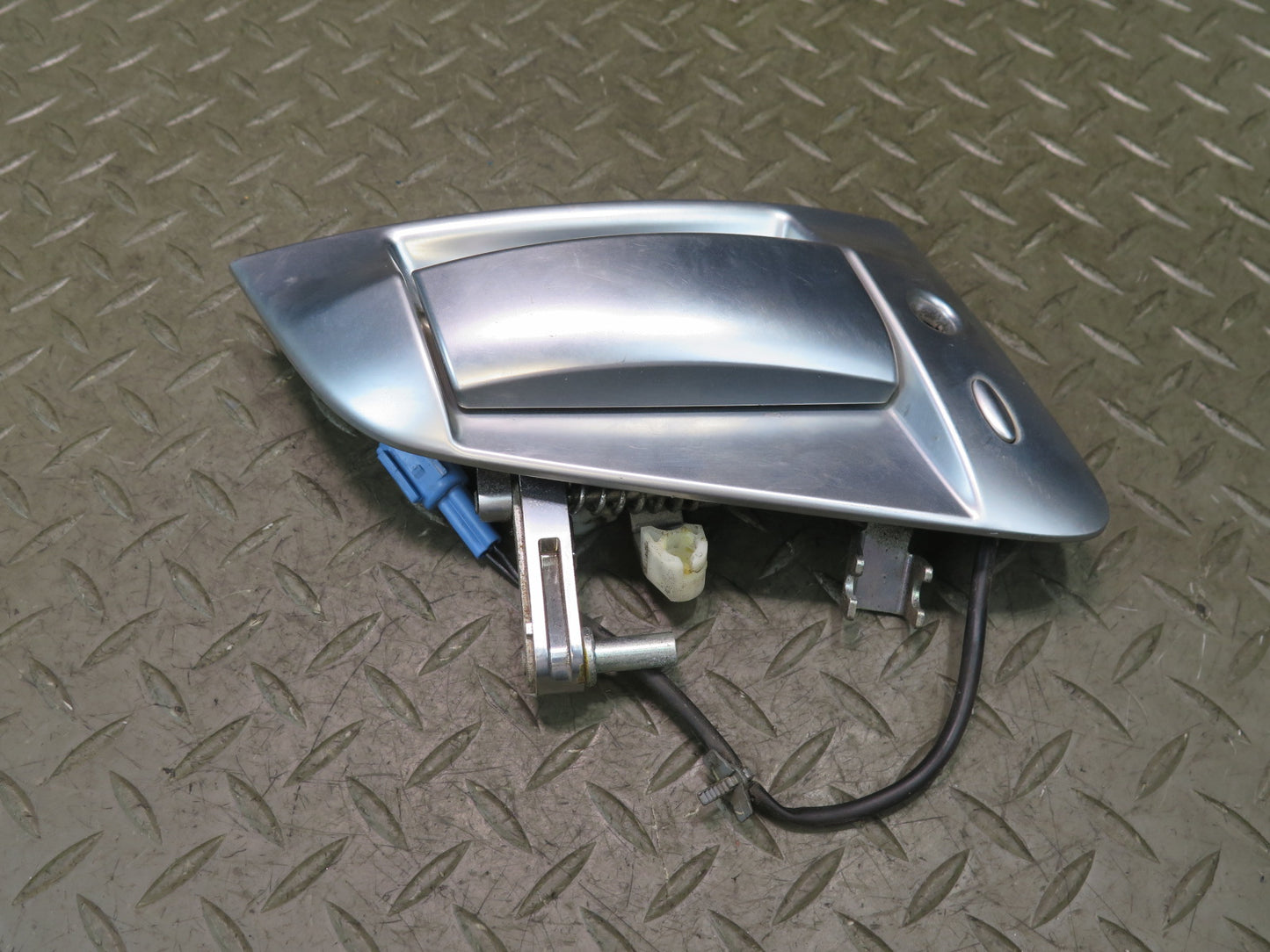 09-17 Nissan 370Z Z34 Front Left Door Exterior Handle Silver OEM