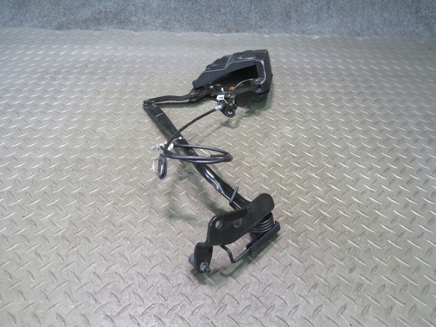 10-19 Nissan 370Z Z34 Convertible Set of 2 Rear Left & Right TOP Roof Hinge OEM