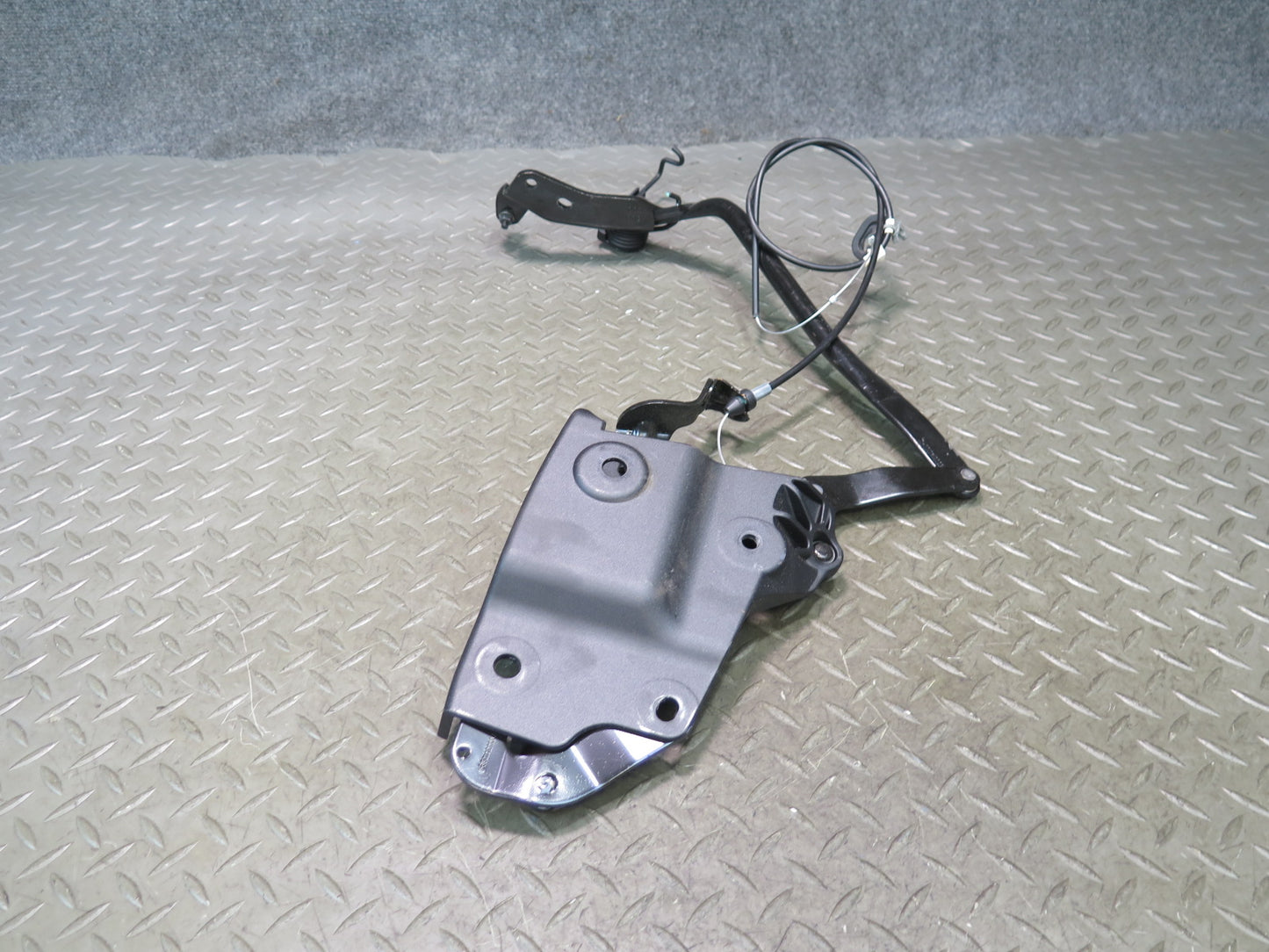 10-19 Nissan 370Z Z34 Convertible Set of 2 Rear Left & Right TOP Roof Hinge OEM