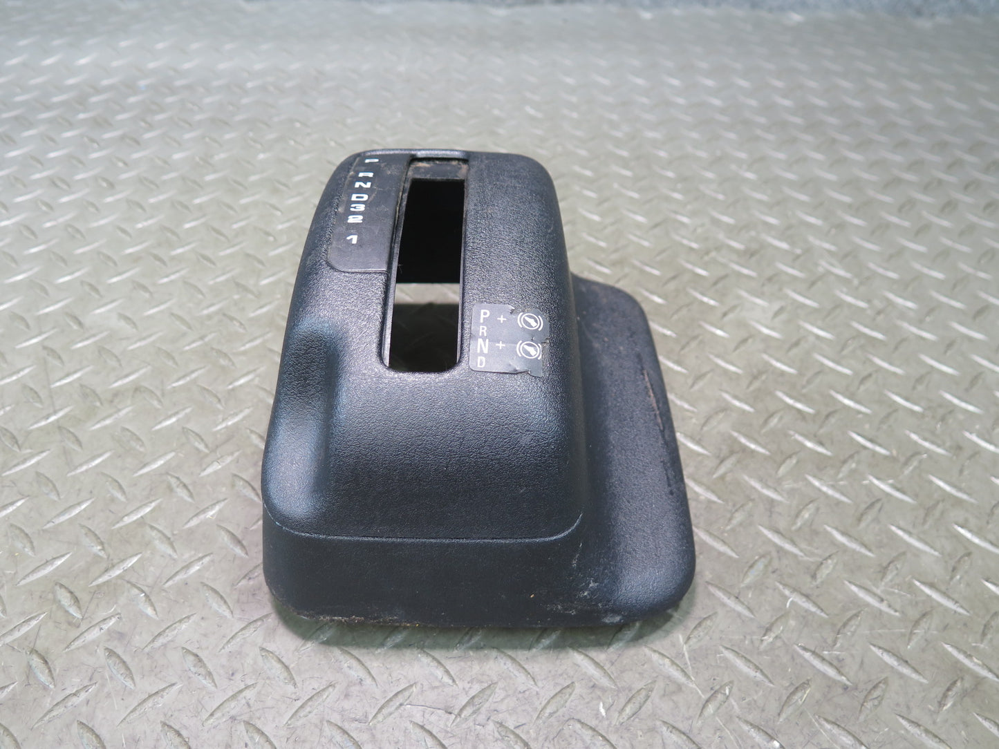 99-03 VW Eurovan MV T4 A/T Lower Shifter Mount Bracket Cover Trim 701713603 OEM