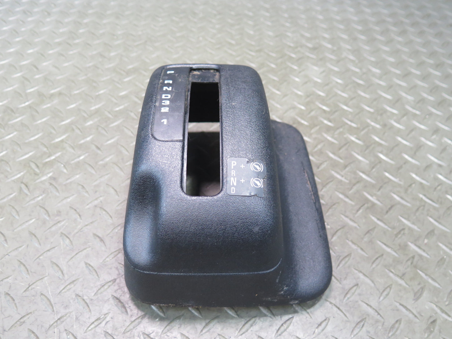 99-03 VW Eurovan MV T4 A/T Lower Shifter Mount Bracket Cover Trim 701713603 OEM