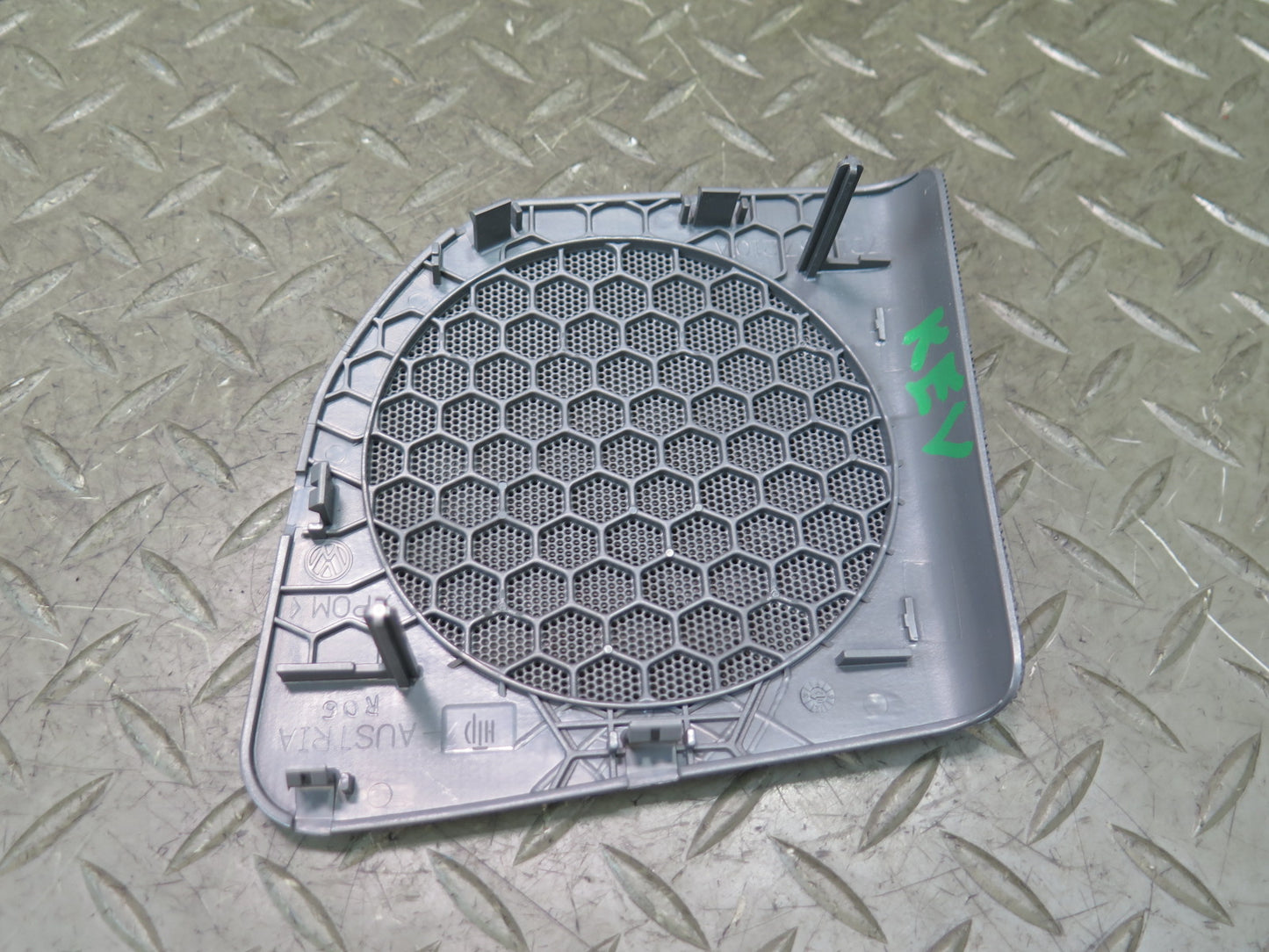99-03 VW Eurovan T4 Set of 2 Front Left & Right Dash Speaker Grille Cover OEM