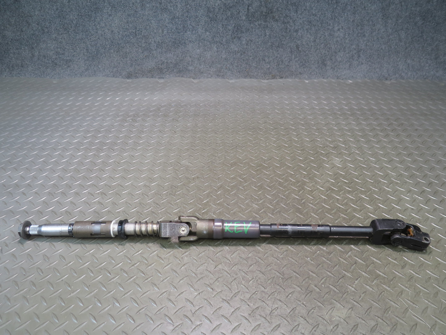 99-03 VW Eurovan T4 Steering Column Upper & Lower Linkage U Joint Shaft OEM