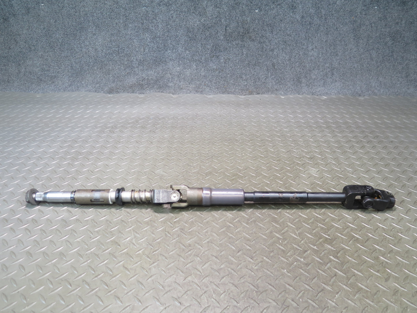 99-03 VW Eurovan T4 Steering Column Upper & Lower Linkage U Joint Shaft OEM