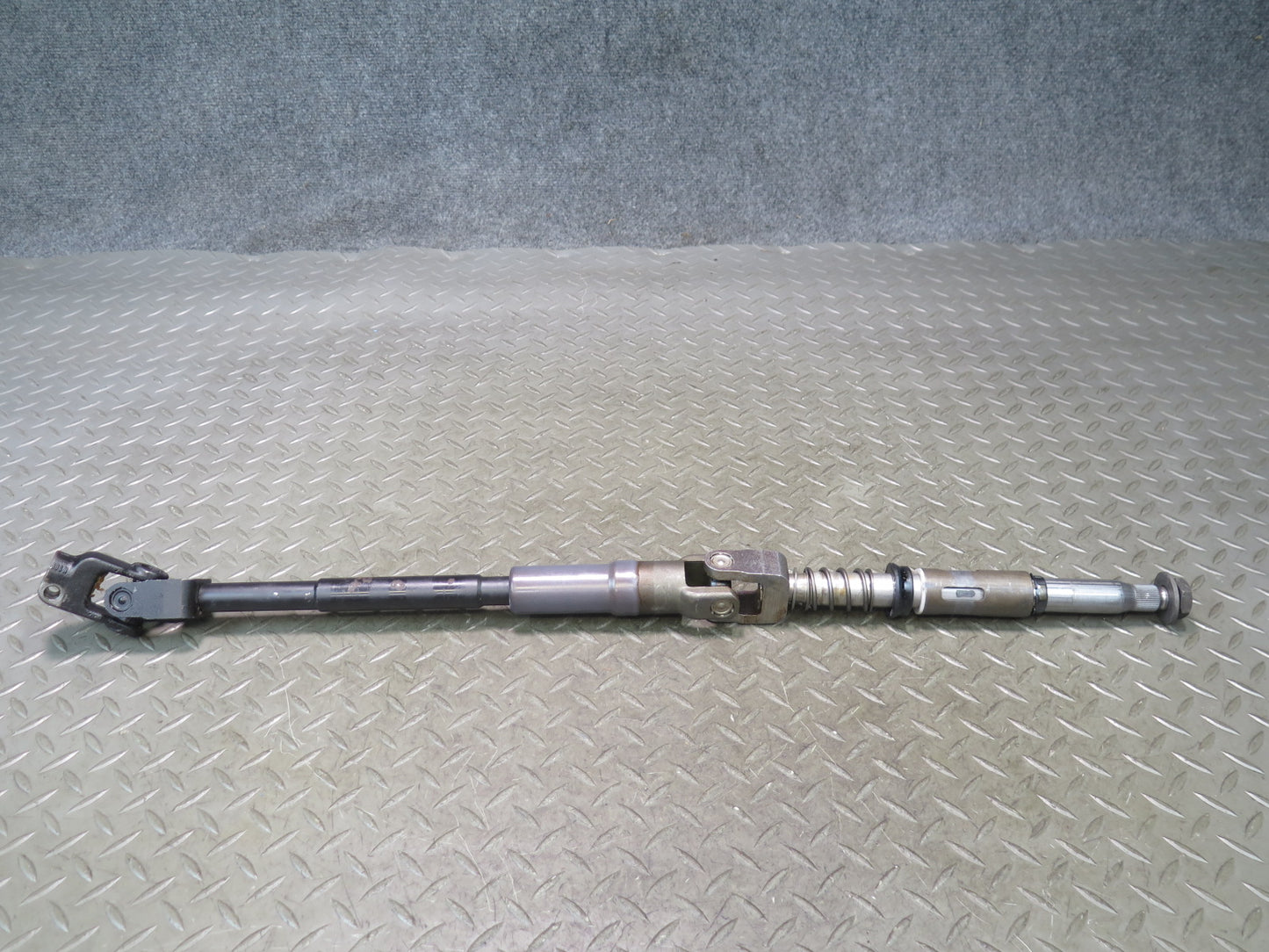 99-03 VW Eurovan T4 Steering Column Upper & Lower Linkage U Joint Shaft OEM