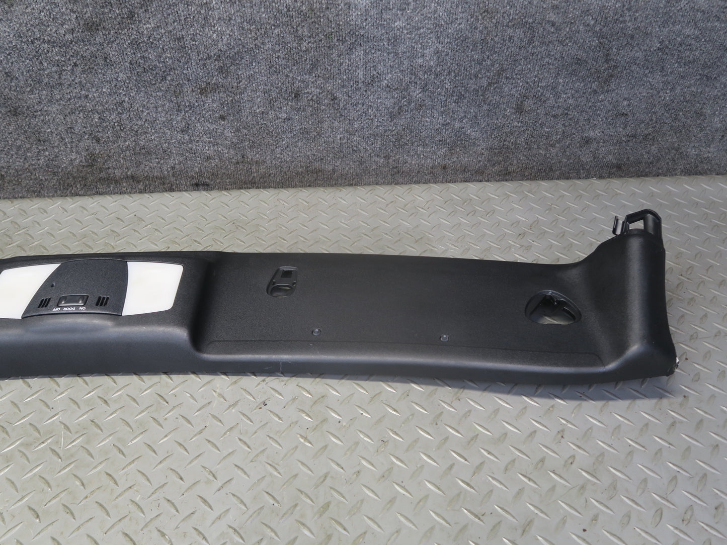 10-19 Nissan 370Z Convert Upper Windshield Headliner Trim Cover w Dome Light OEM