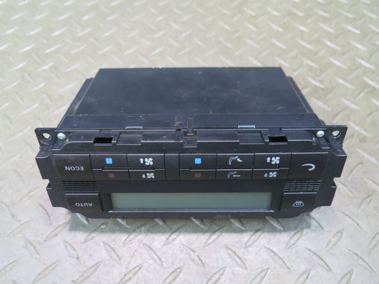 99-03 VW Eurovan MV T4 A/C Heater Climate Control Switch Panel 7D0907040 OEM