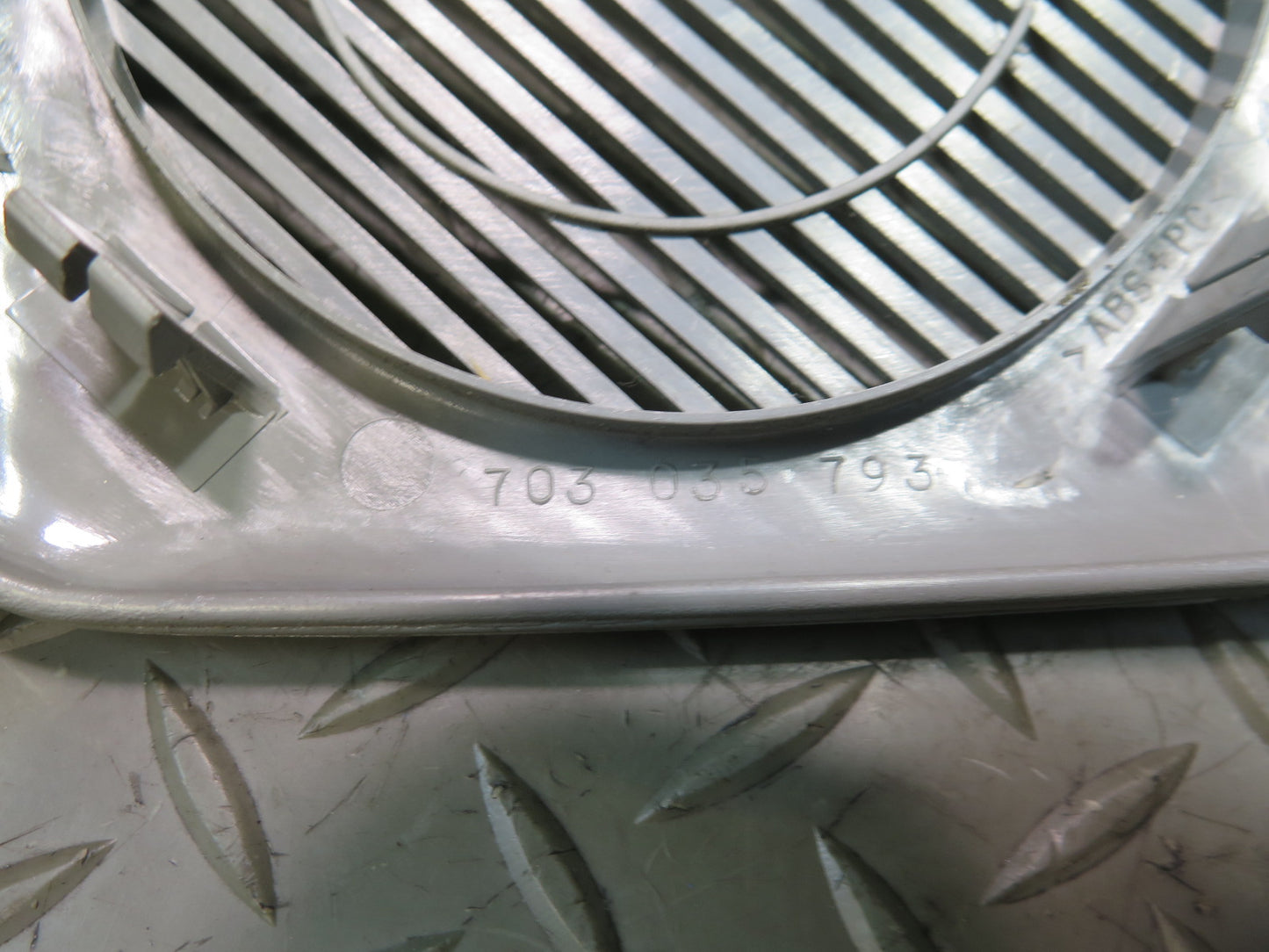 99-03 VW Eurovan T4 Set of 2 Rear Left & Right Speaker Grille Cover Gray OEM