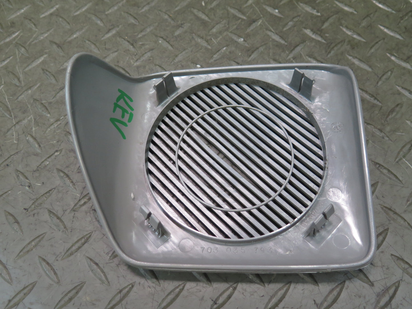 99-03 VW Eurovan T4 Set of 2 Rear Left & Right Speaker Grille Cover Gray OEM