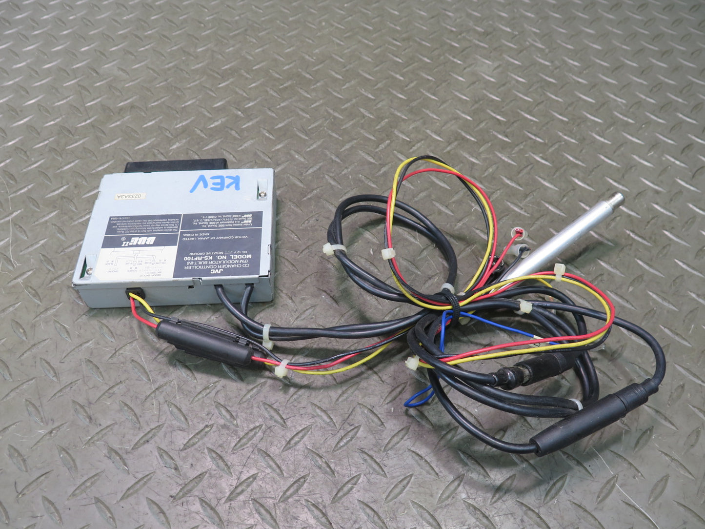 JVC KS-RF100 CD Changer Controller w Wire
