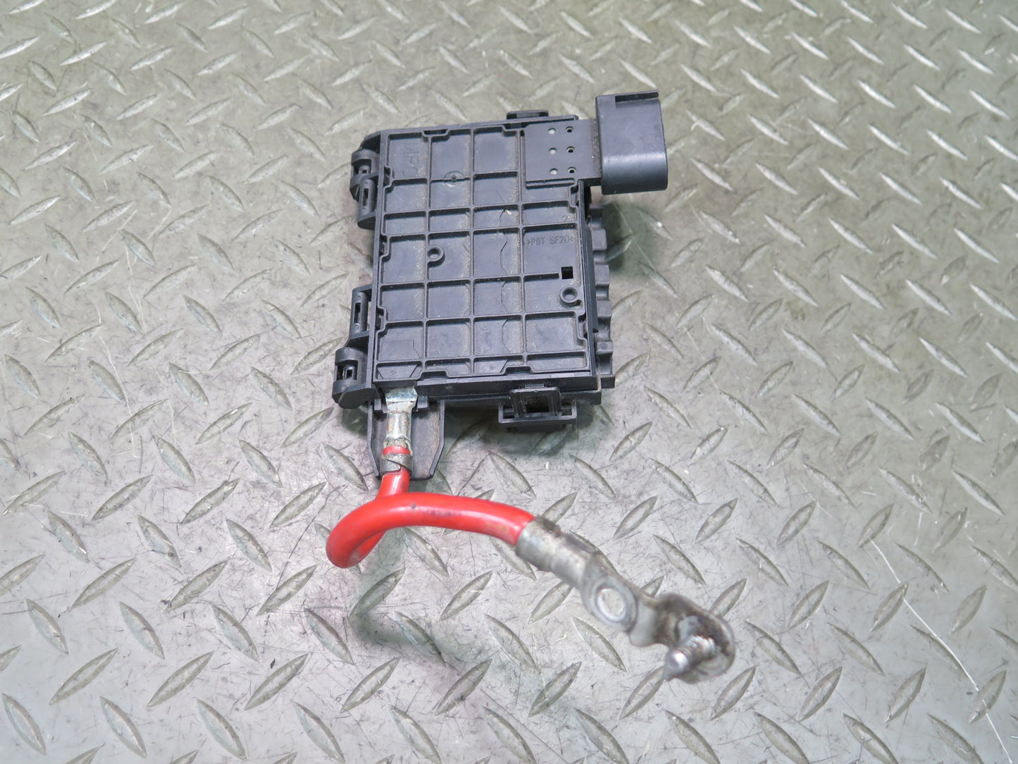 99-03 VW Eurovan T4 Positive Battery Cable Terminal Junction Fuse Box OEM