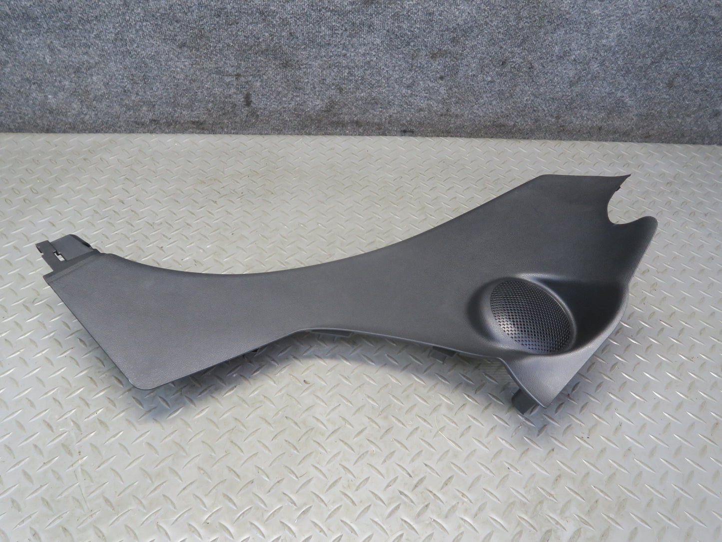 10-17 Nissan 370Z Convertible Rear Right Lower Quarter Trim Cover 769001ET1A OEM