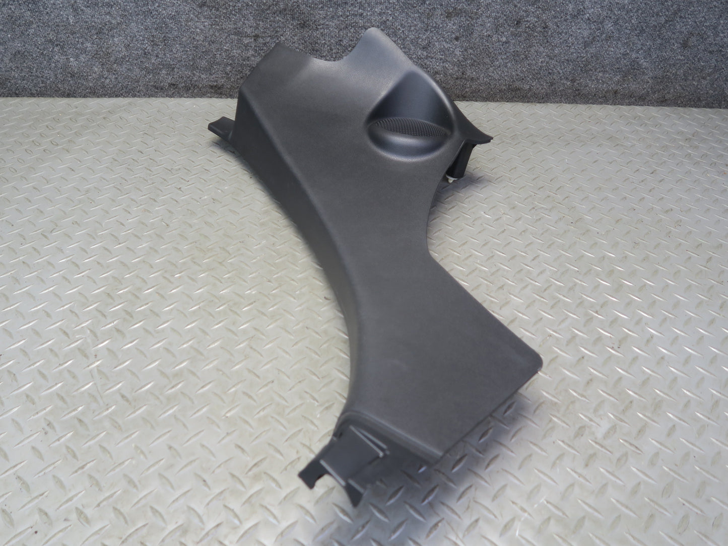 10-17 Nissan 370Z Convertible Rear Right Lower Quarter Trim Cover 769001ET1A OEM