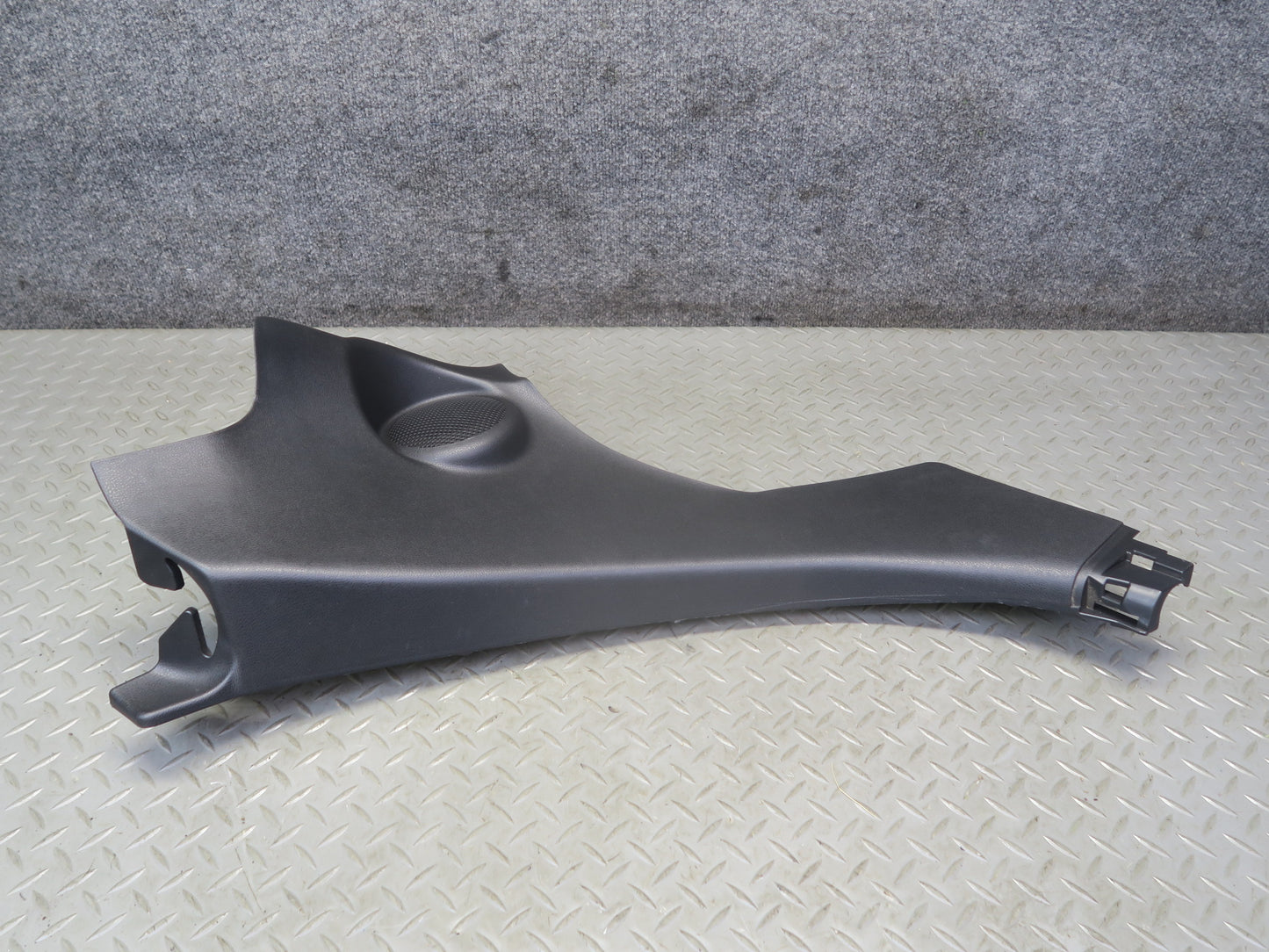 10-17 Nissan 370Z Convertible Rear Right Lower Quarter Trim Cover 769001ET1A OEM