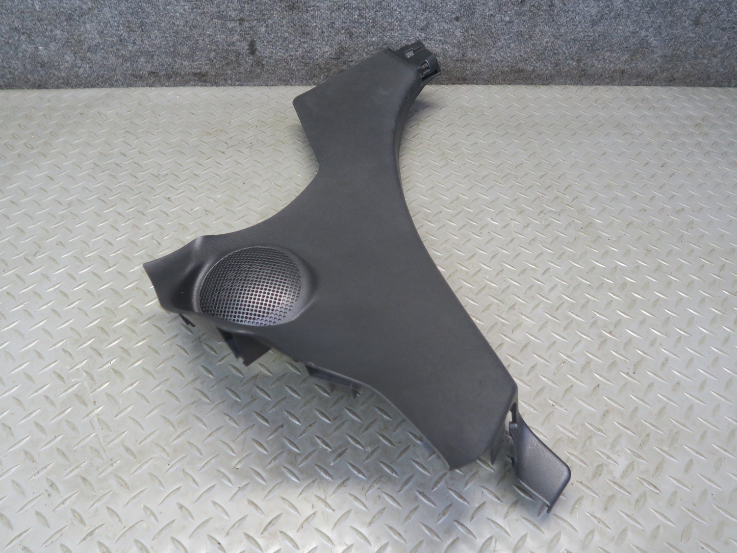 10-17 Nissan 370Z Convertible Rear Right Lower Quarter Trim Cover 769001ET1A OEM
