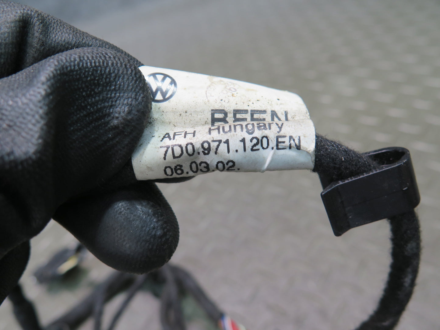 01-03 VW Eurovan T4 Front Right Door Wire Wiring Harness 7D0971120EN OEM