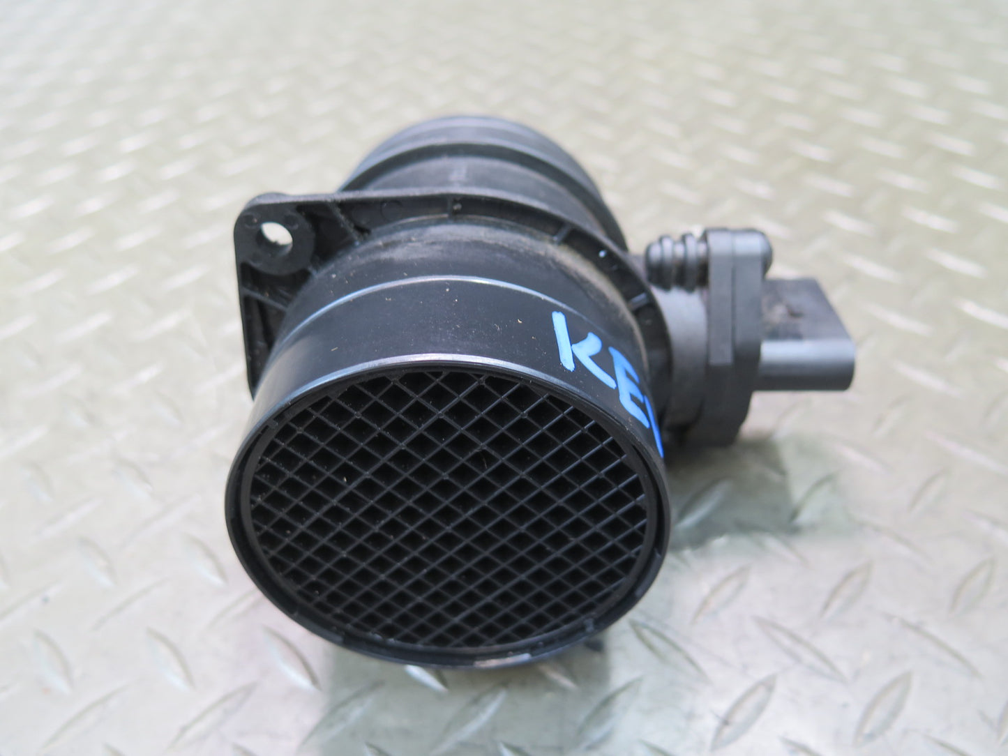 01-03 VW Eurovan T4 2.8L Mass Air Flow Meter MAF Sensor OEM