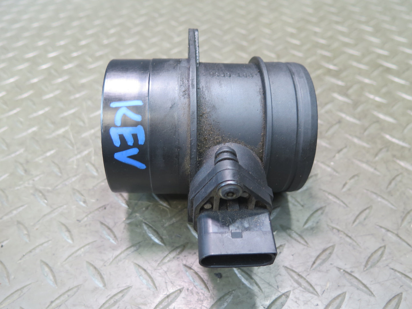 01-03 VW Eurovan T4 2.8L Mass Air Flow Meter MAF Sensor OEM