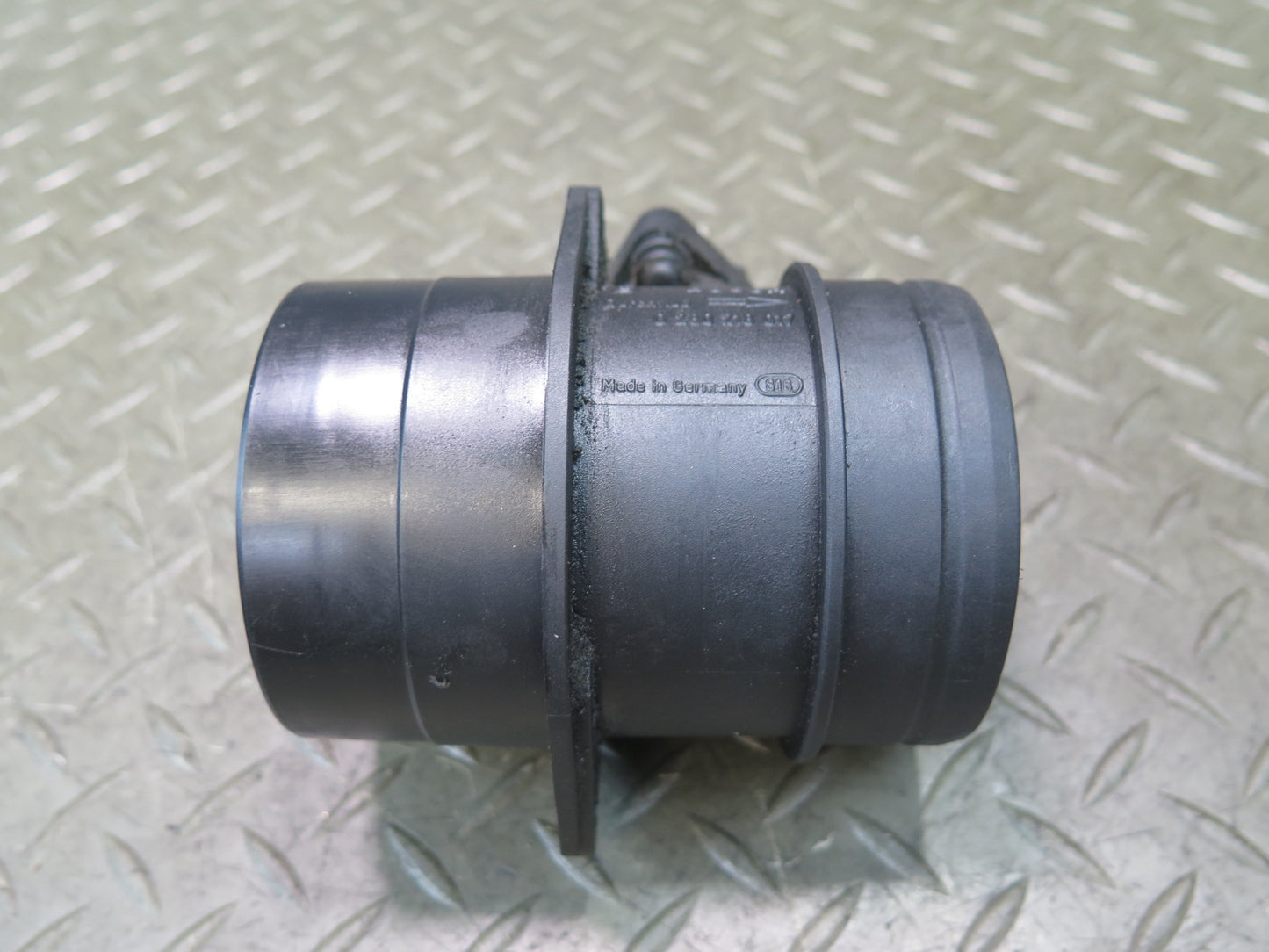 01-03 VW Eurovan T4 2.8L Mass Air Flow Meter MAF Sensor OEM