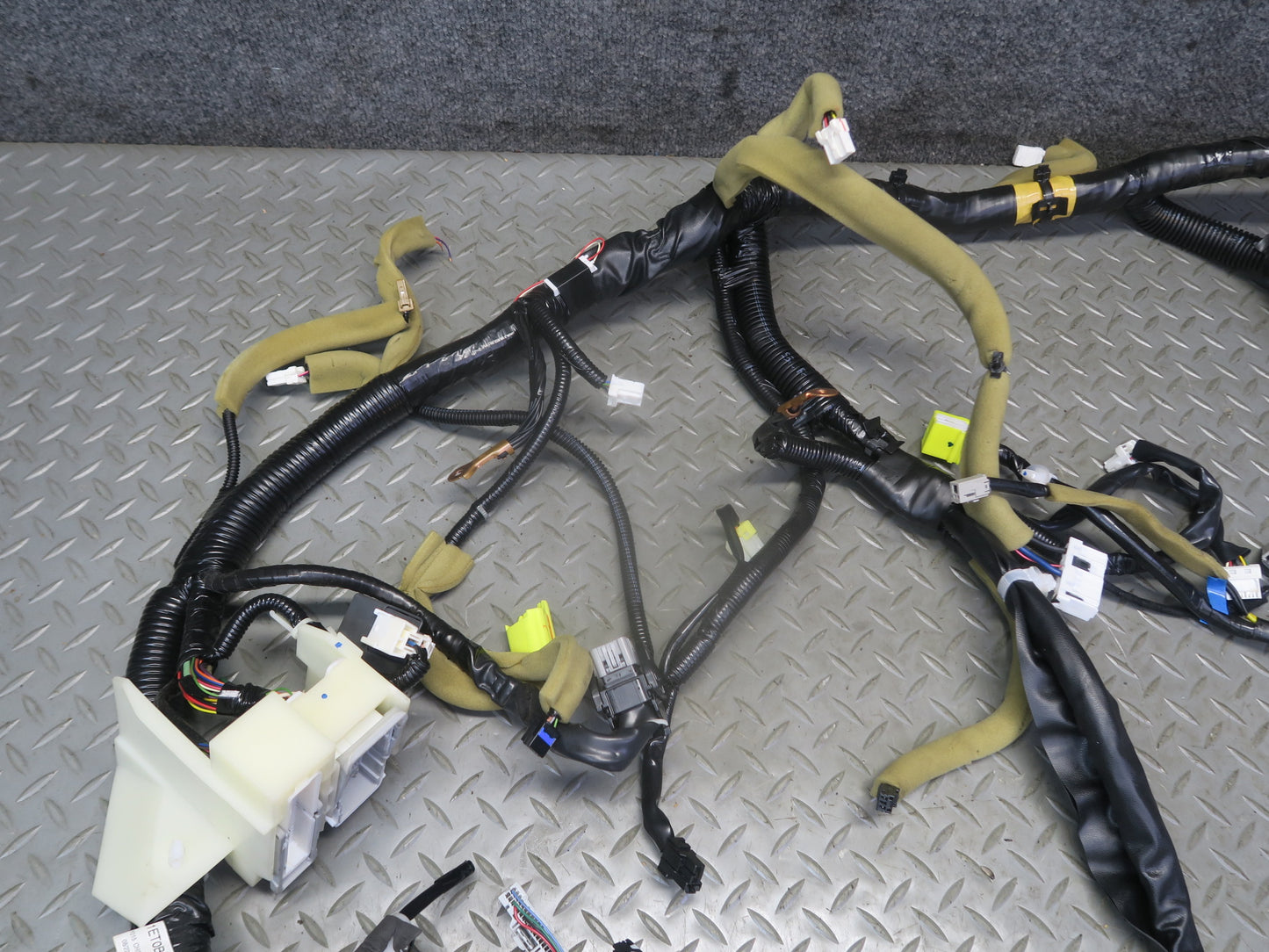 2010 Nissan 370Z Convertible VQ37VHR A/T Main Dash Dashboard Wire Harness OEM