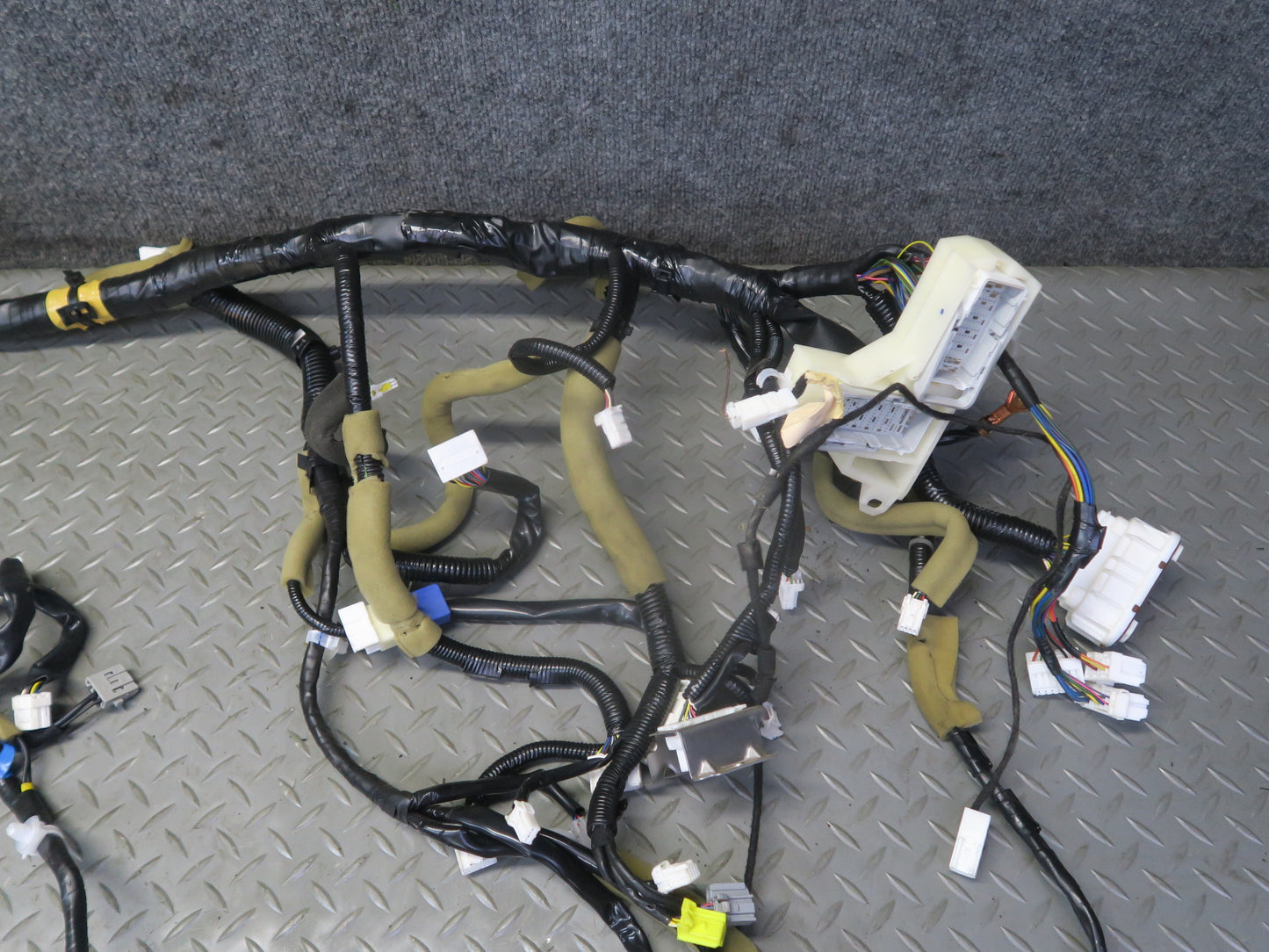 2010 Nissan 370Z Convertible VQ37VHR A/T Main Dash Dashboard Wire Harness OEM