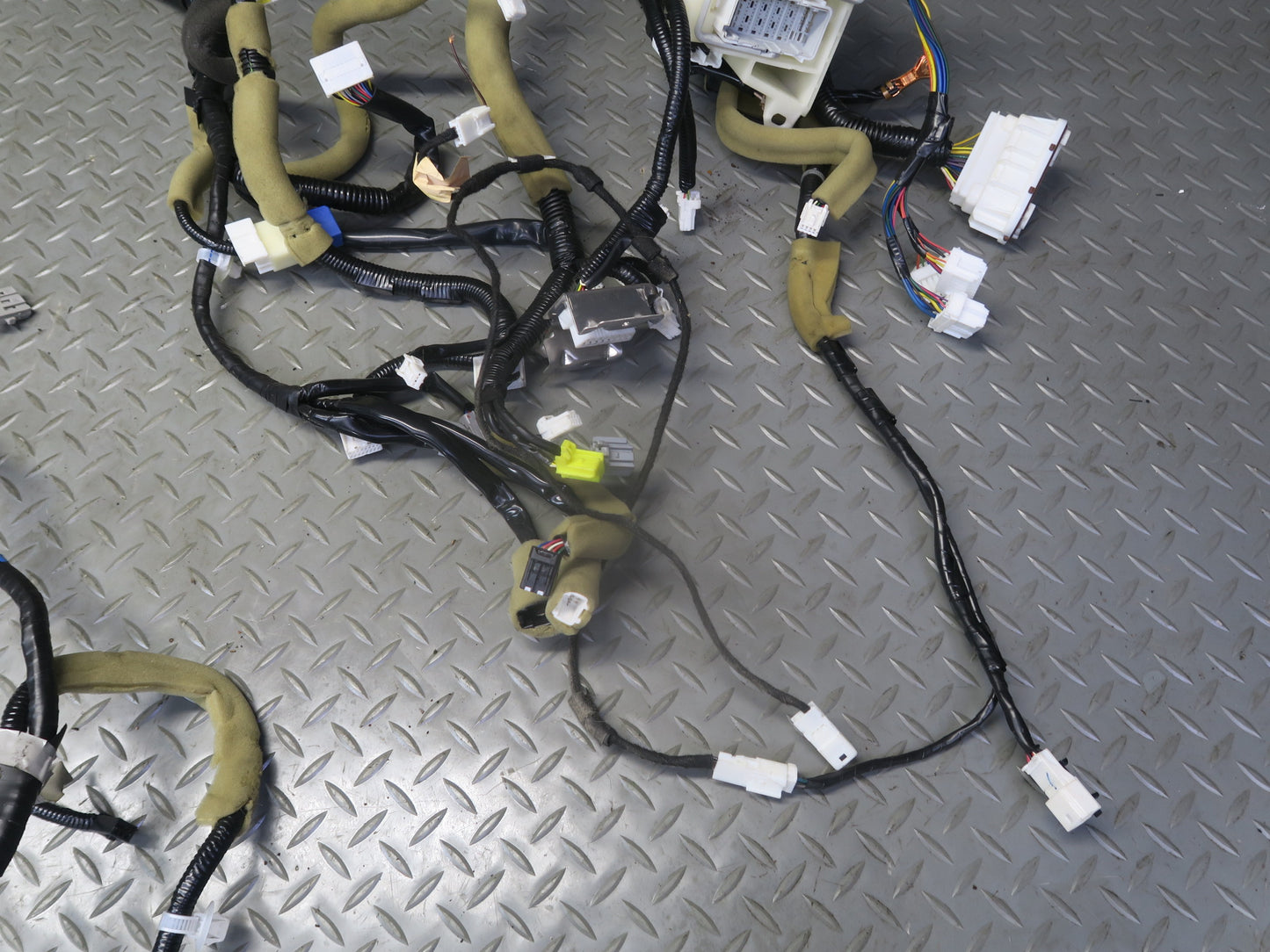 2010 Nissan 370Z Convertible VQ37VHR A/T Main Dash Dashboard Wire Harness OEM