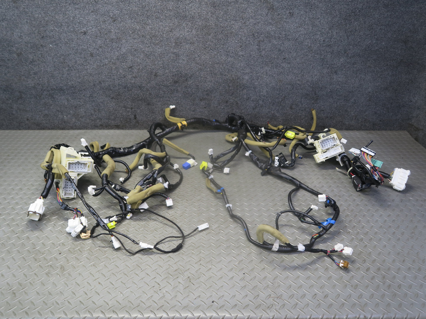 2010 Nissan 370Z Convertible VQ37VHR A/T Main Dash Dashboard Wire Harness OEM
