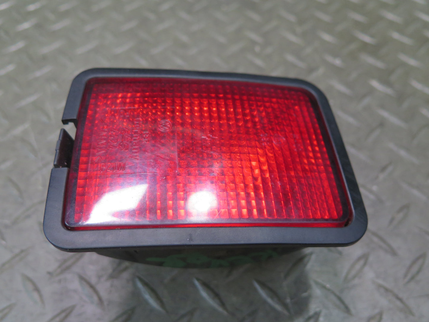 99-03 VW Eurovan T4 Set of 2 Rear Left  & Right Bumper Tail Light Lamp OEM