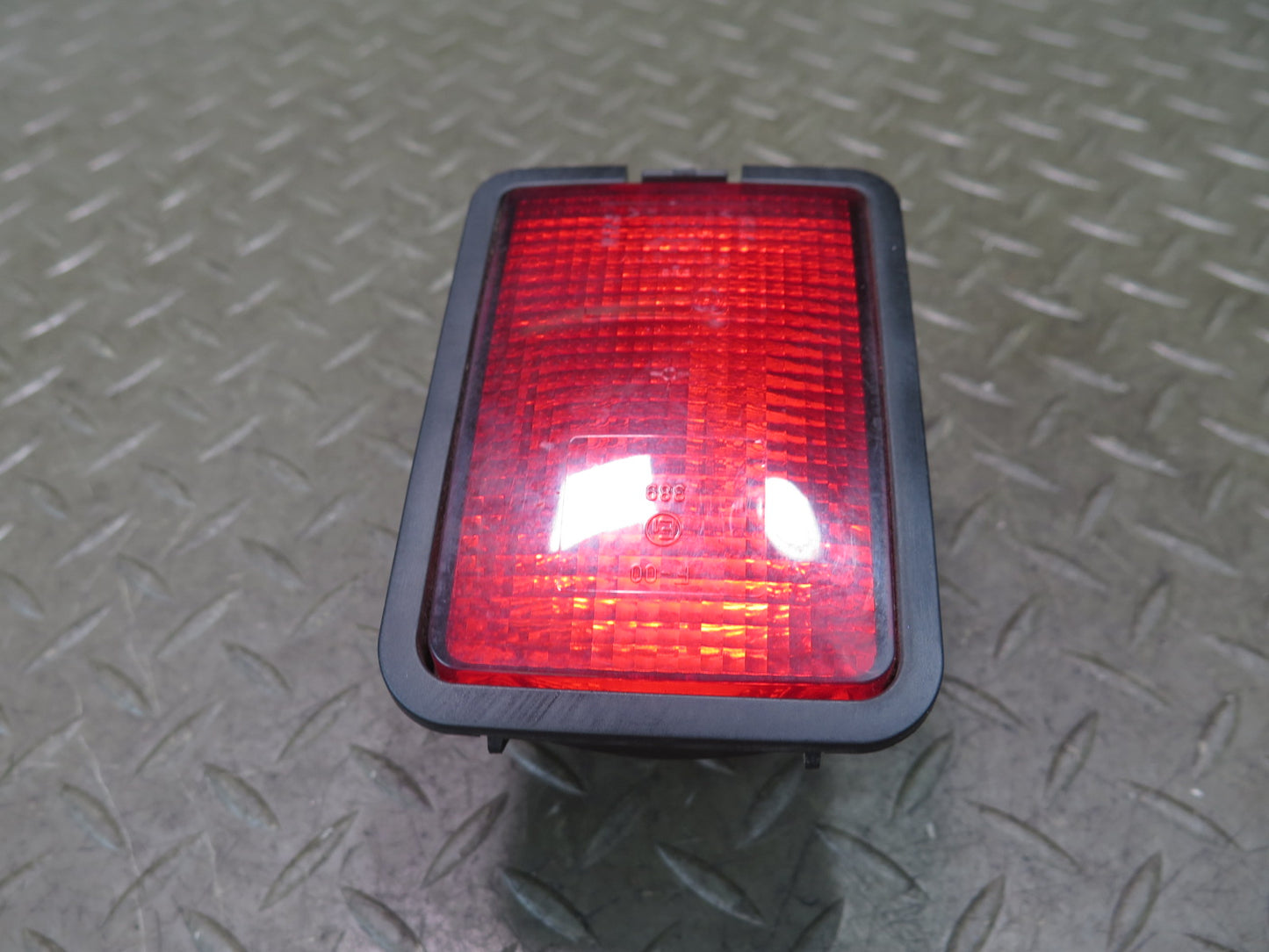 99-03 VW Eurovan T4 Set of 2 Rear Left  & Right Bumper Tail Light Lamp OEM