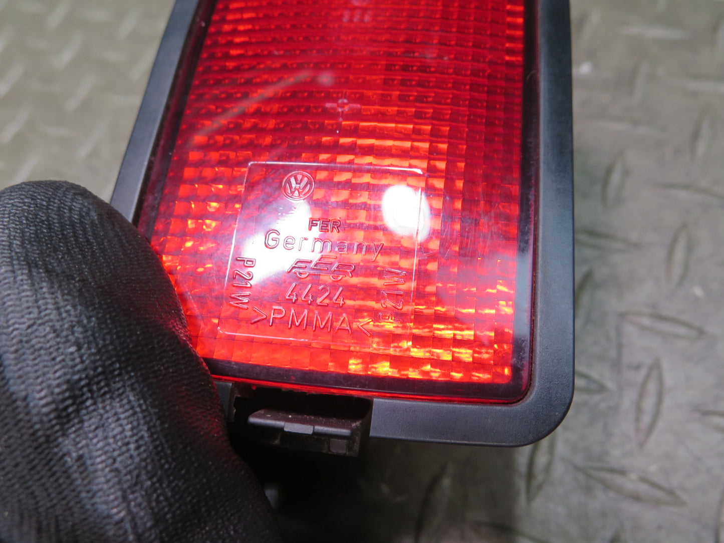 99-03 VW Eurovan T4 Set of 2 Rear Left  & Right Bumper Tail Light Lamp OEM