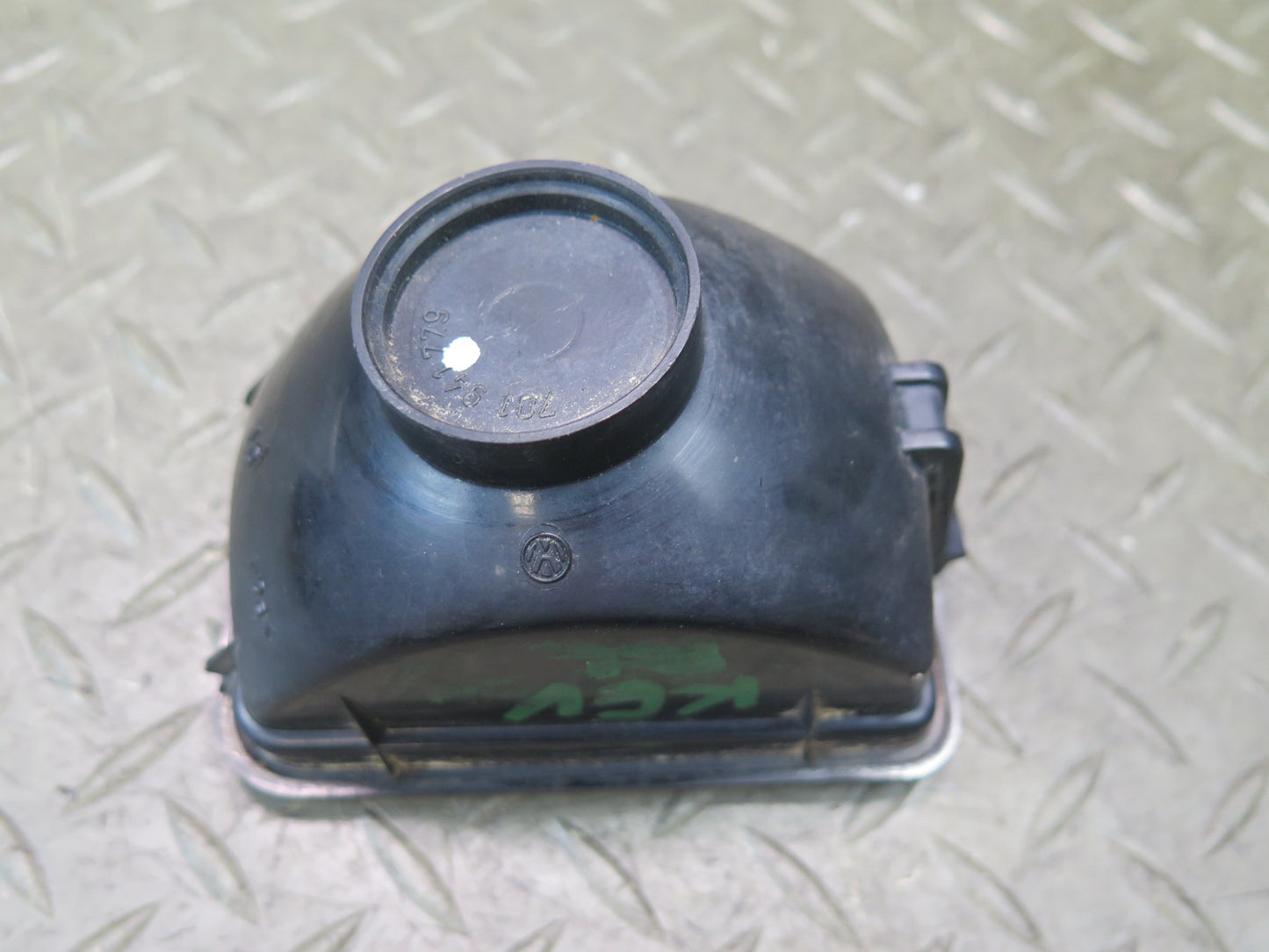 99-03 VW Eurovan T4 Set of 2 Rear Left  & Right Bumper Tail Light Lamp OEM